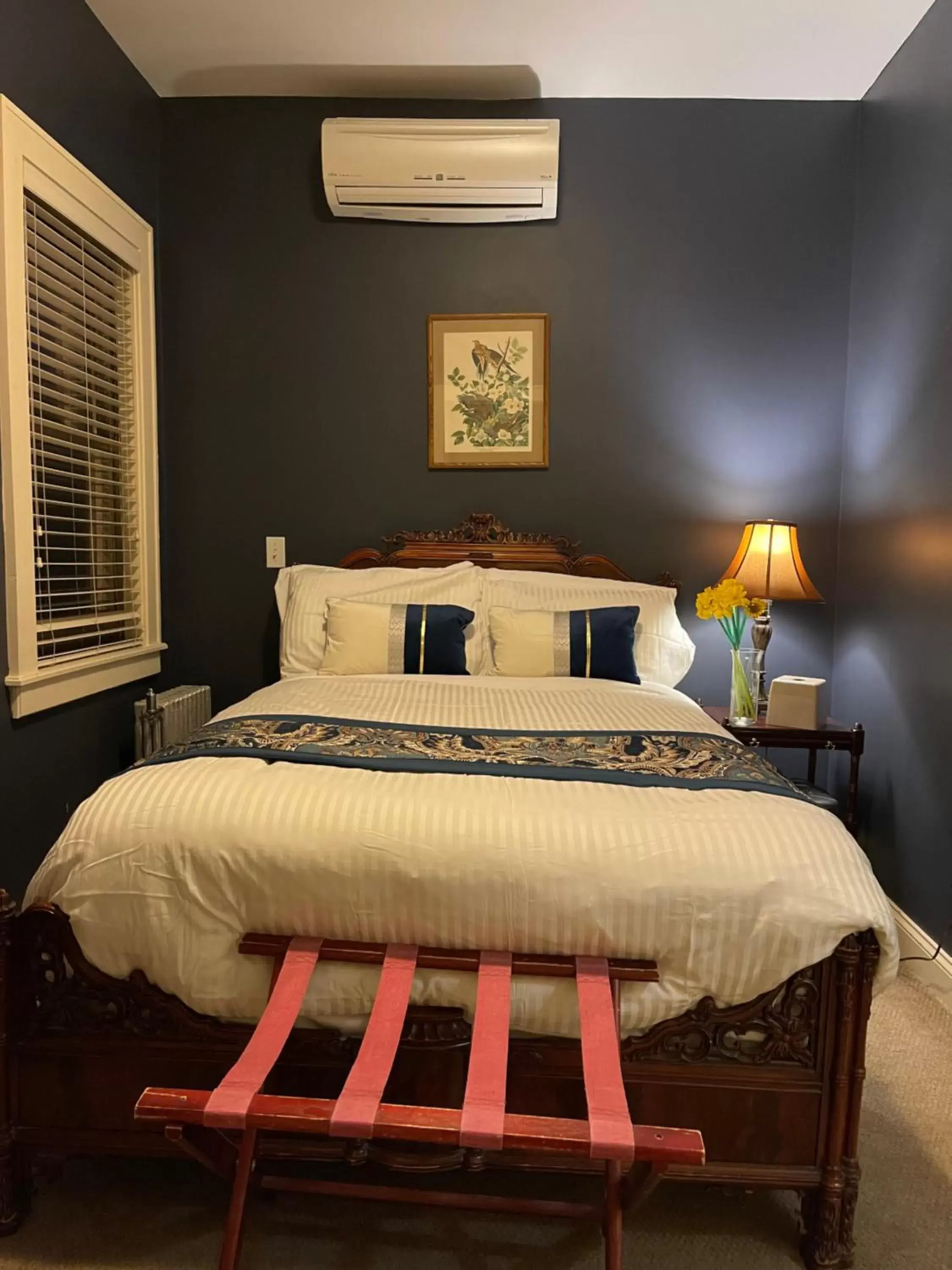 Comfort Double Room in DeBary Inn