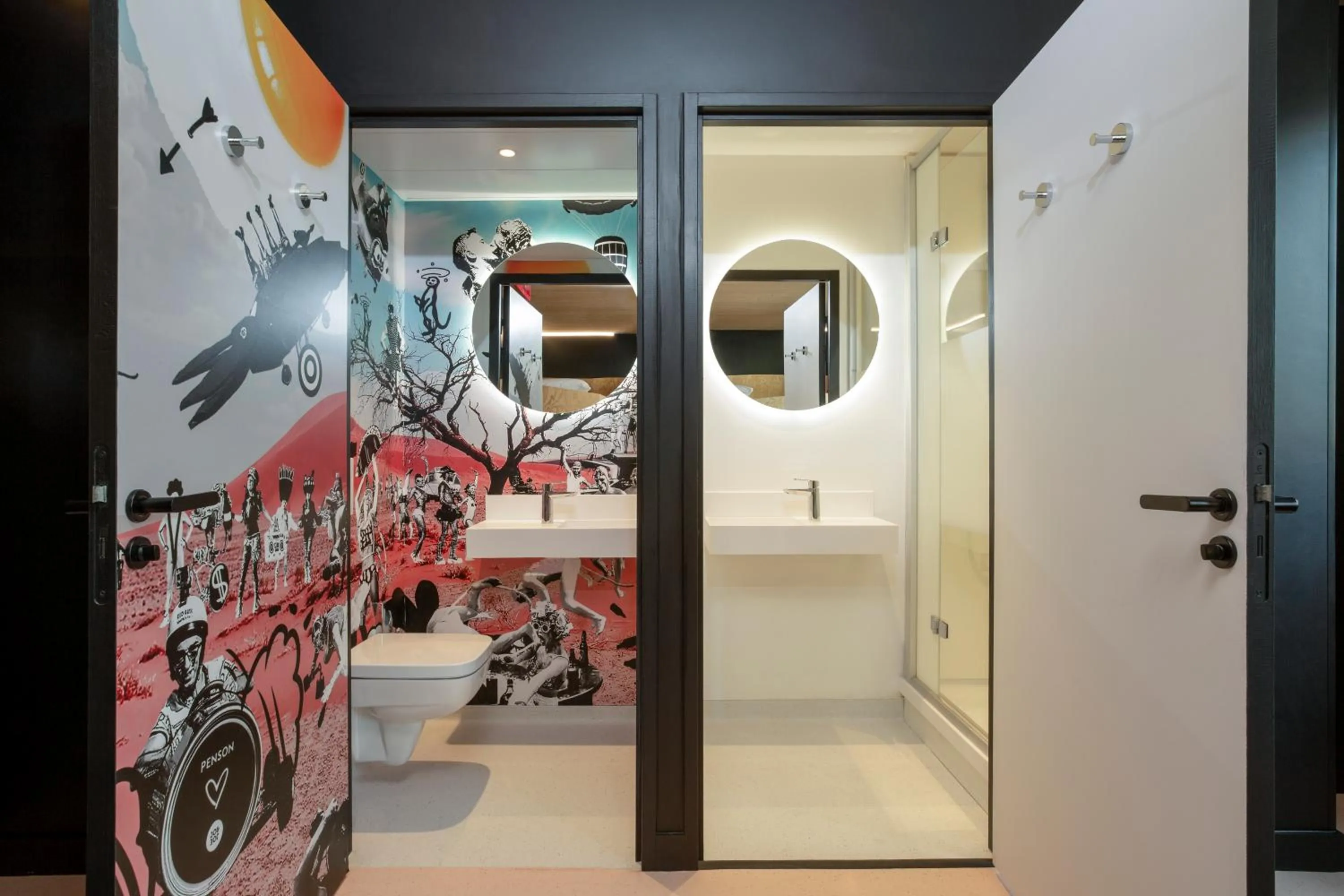 Bathroom in JO&JOE Paris - Nation