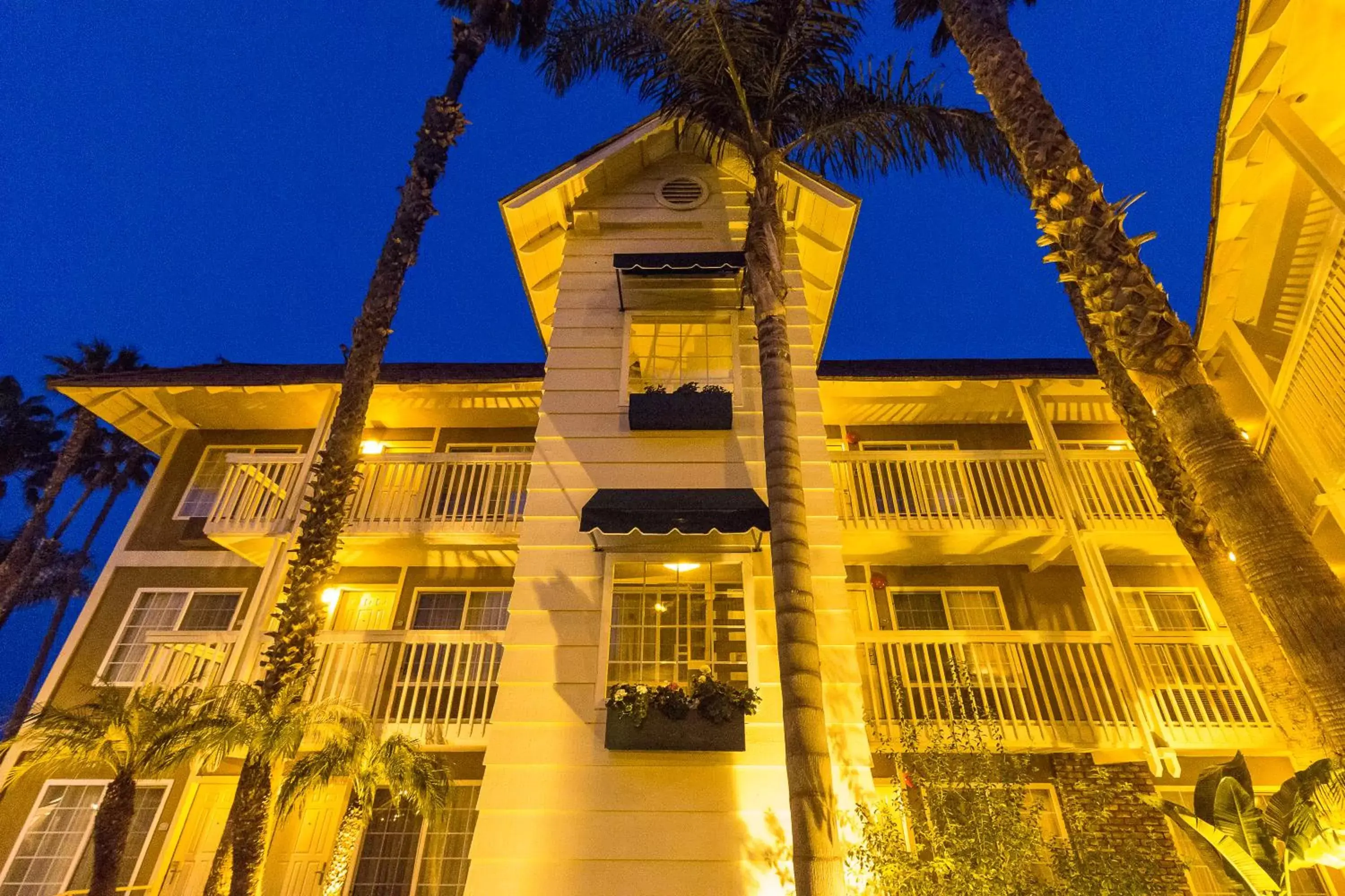 Property Building in Ramada by Wyndham Costa Mesa/Newport Beach