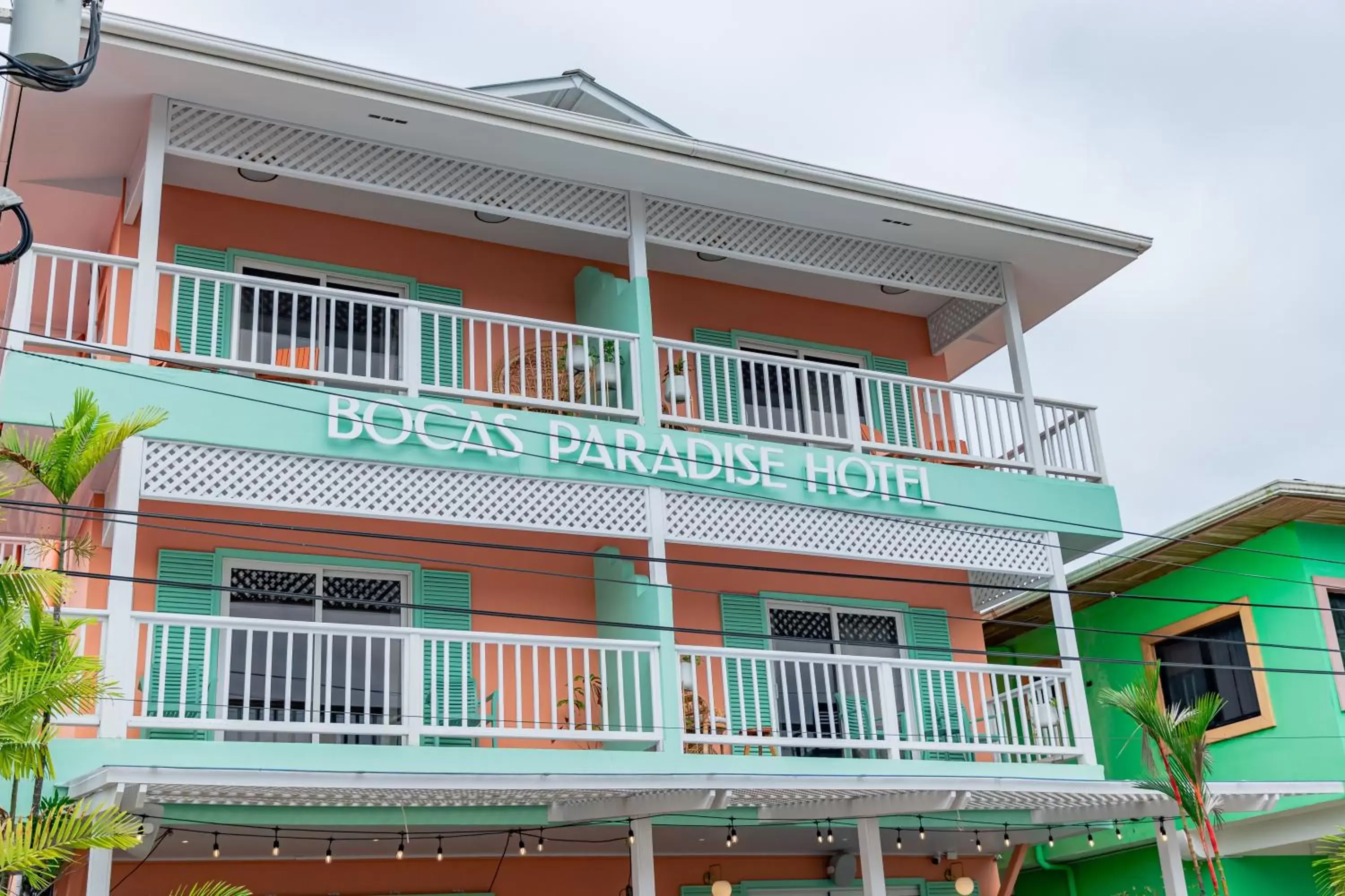 Property building in Bocas Paradise Hotel Property building in Bocas Paradise Hotel