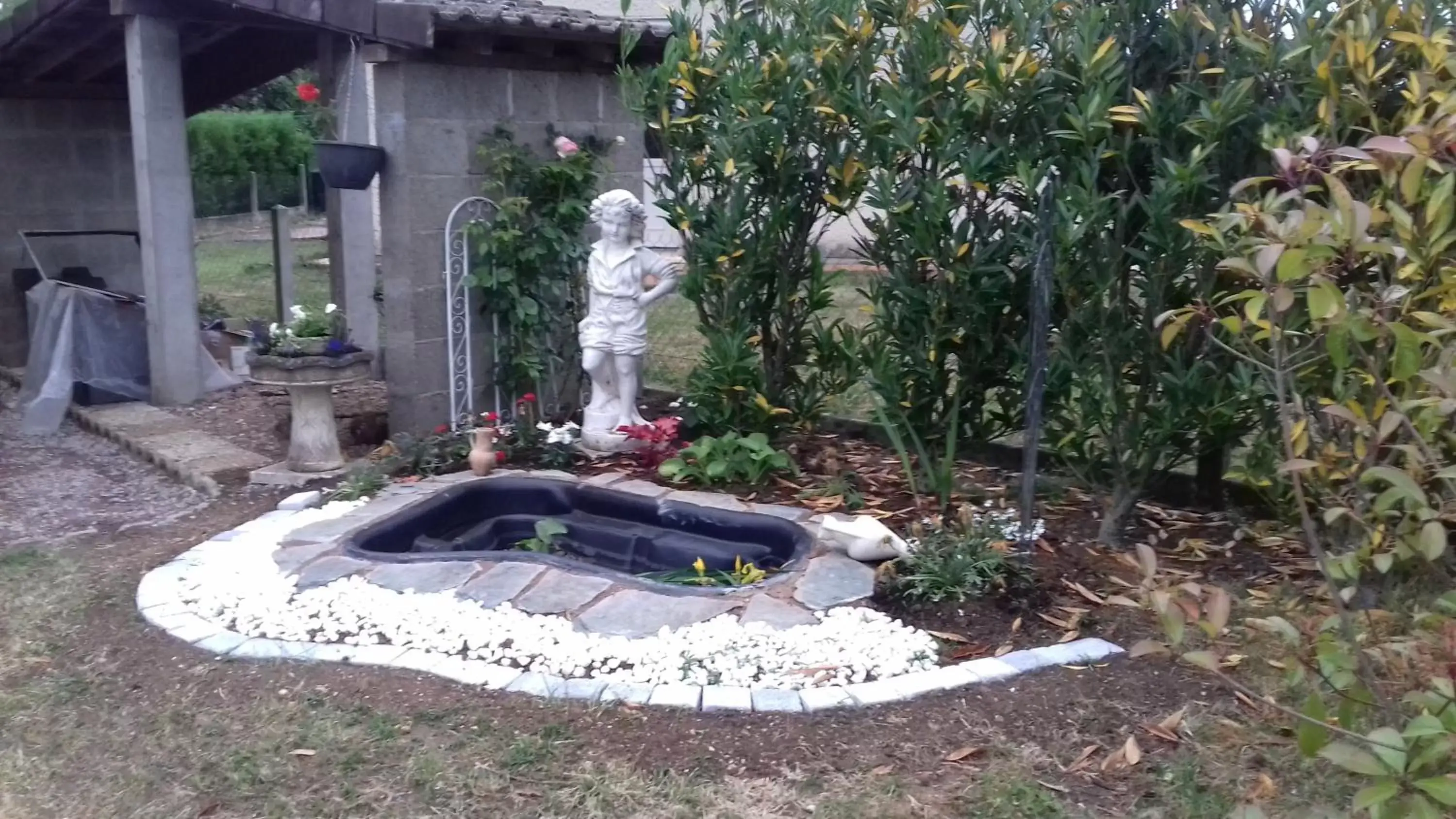 Garden view in Le Nid des Mésanges