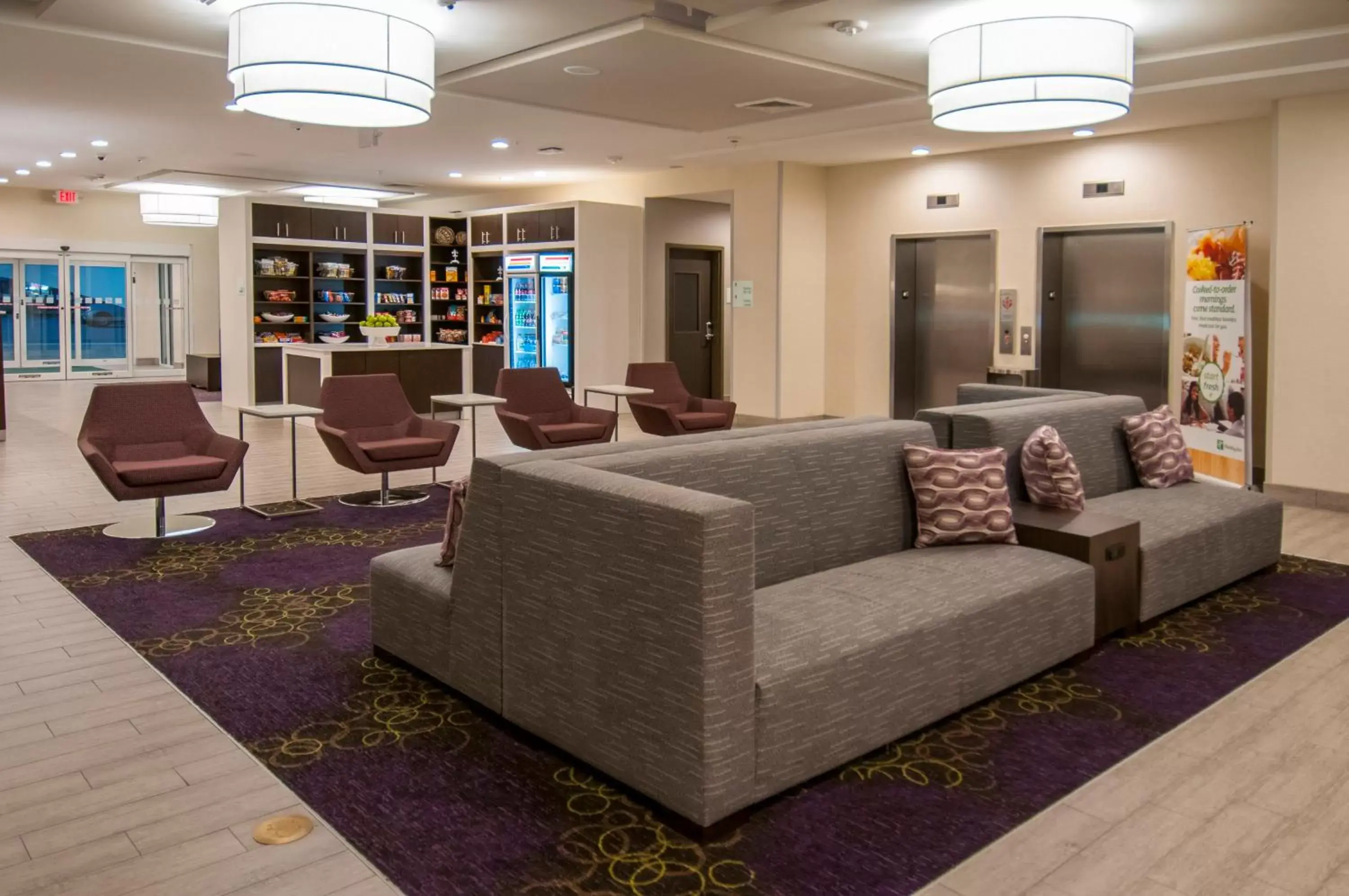 Property building, Lobby/Reception in Holiday Inn - New Orleans Airport North, an IHG Hotel