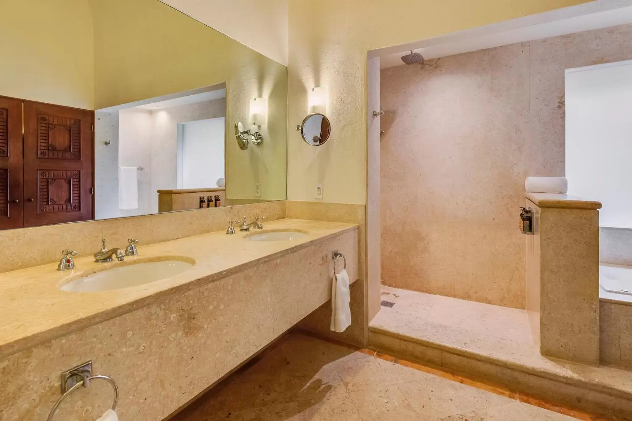 Bathroom in Grand Fiesta Americana Los Cabos All Inclusive Golf & Spa