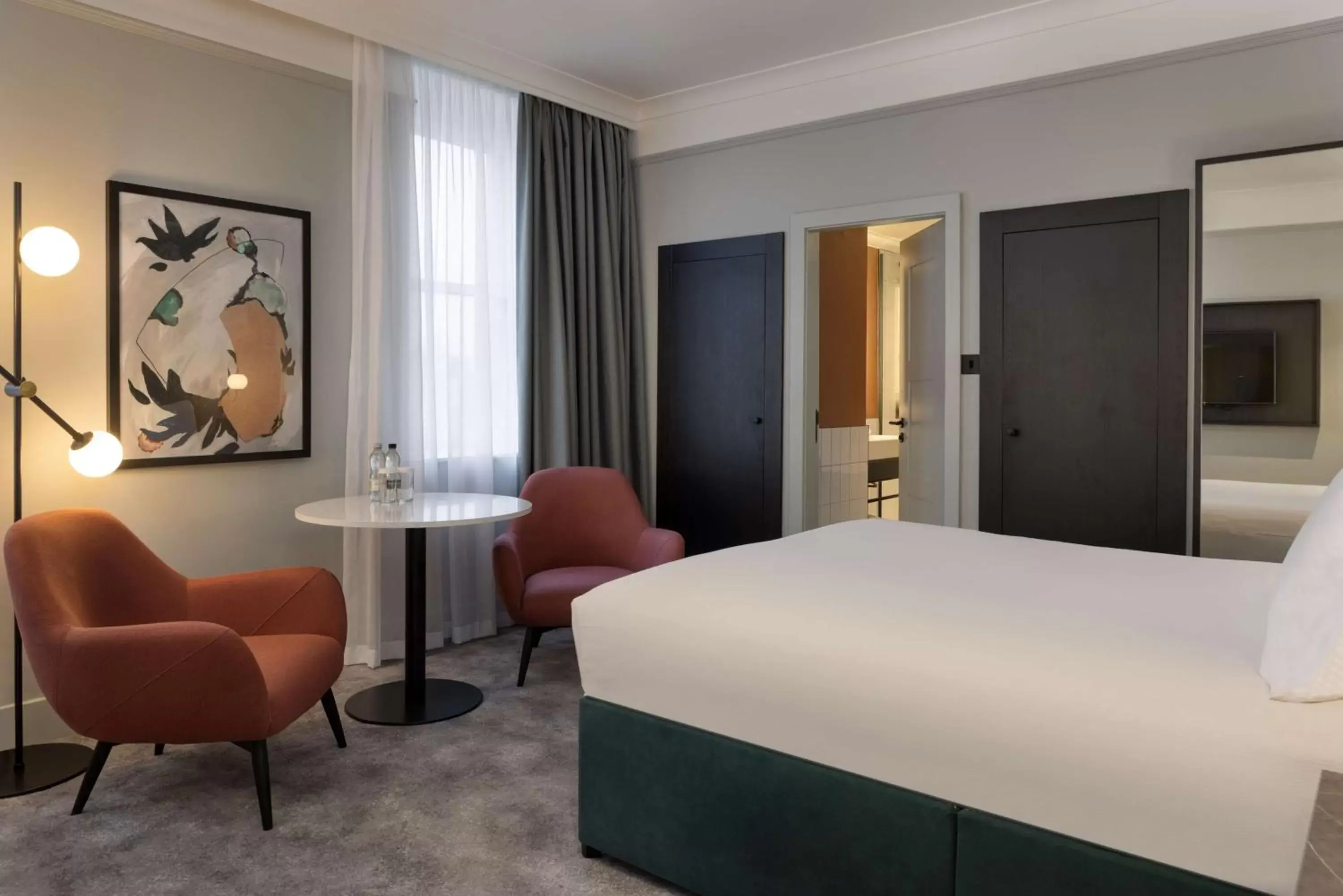 Bed in DoubleTree By Hilton Brighton Metropole