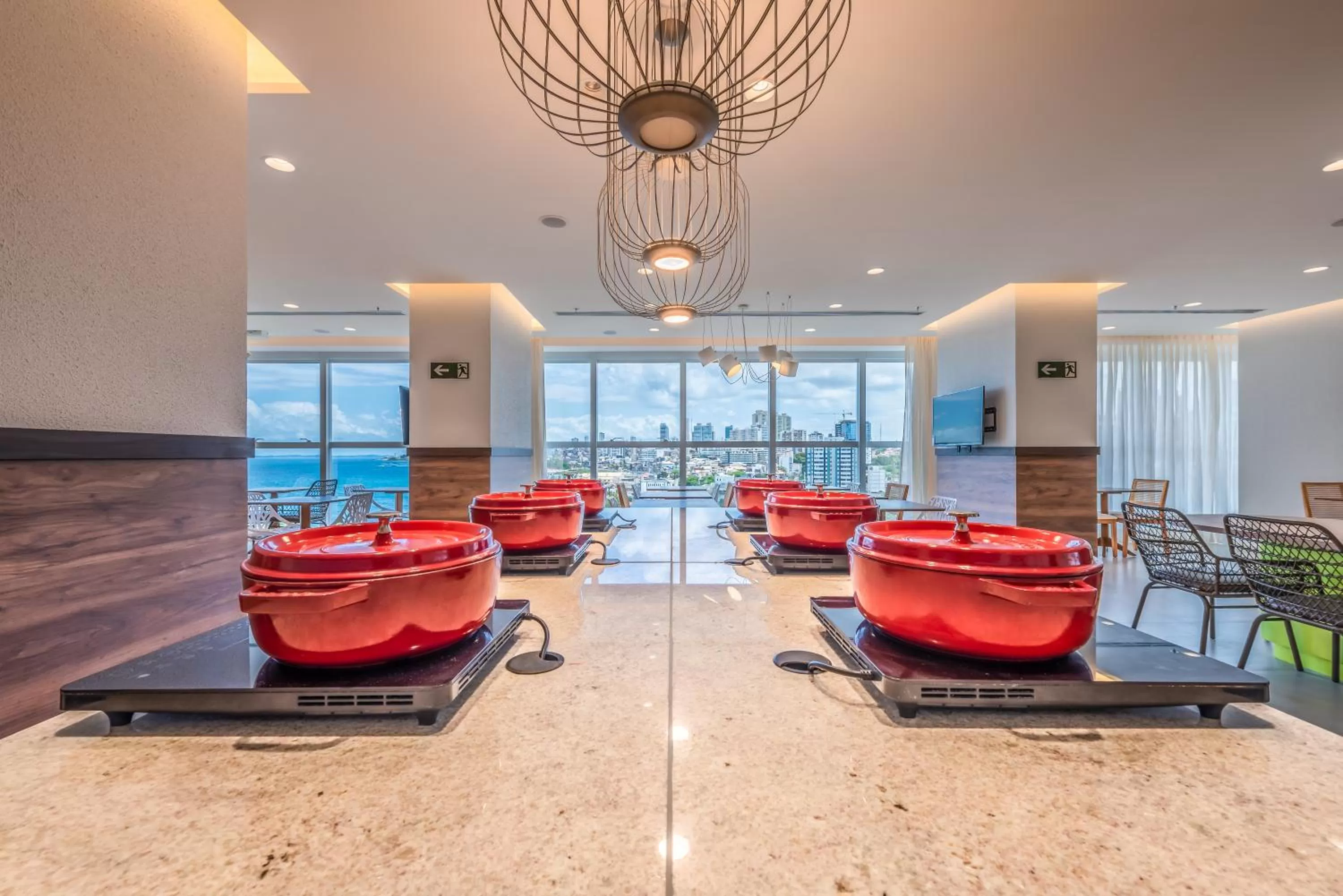 Restaurant/places to eat in Novotel Salvador Rio Vermelho