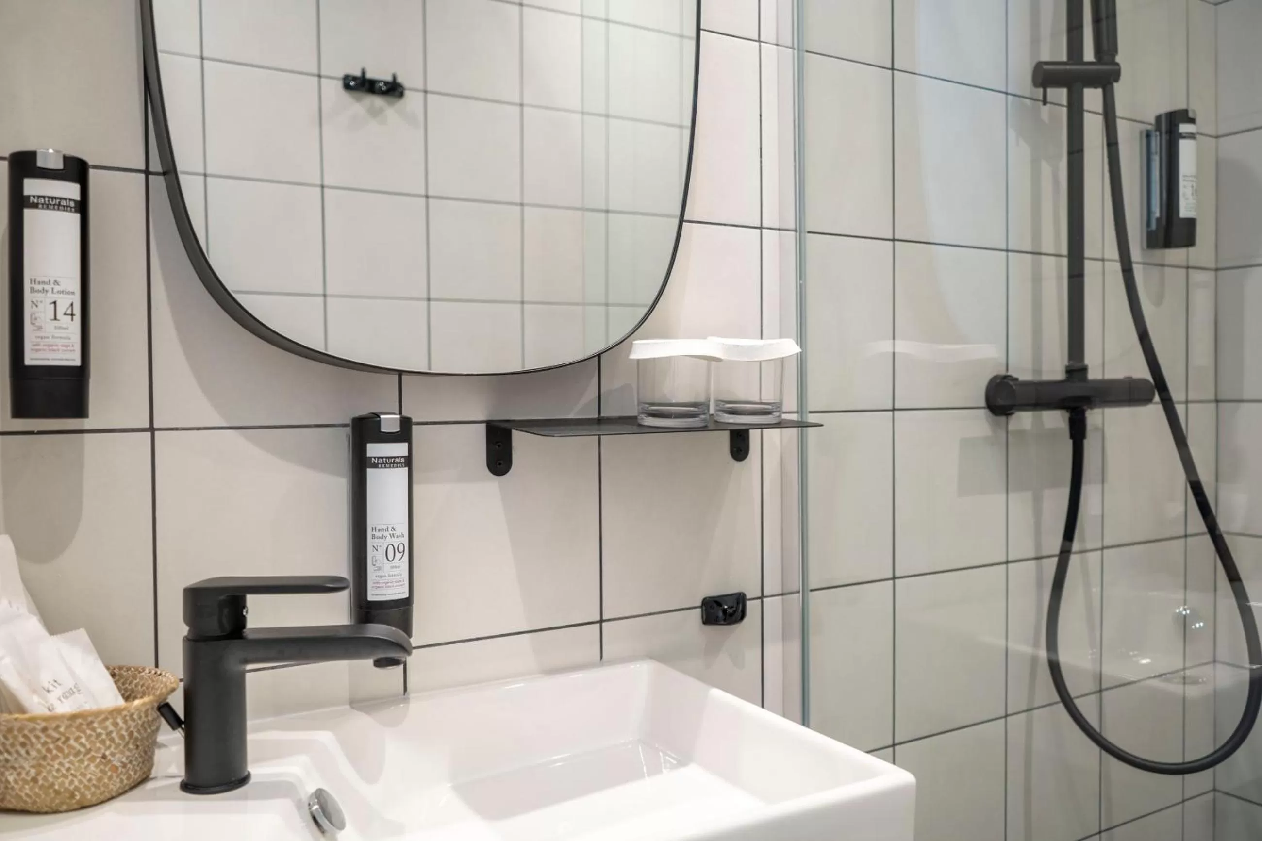 Bathroom in Monsieur Miot Concept Hotel - Bastia centre