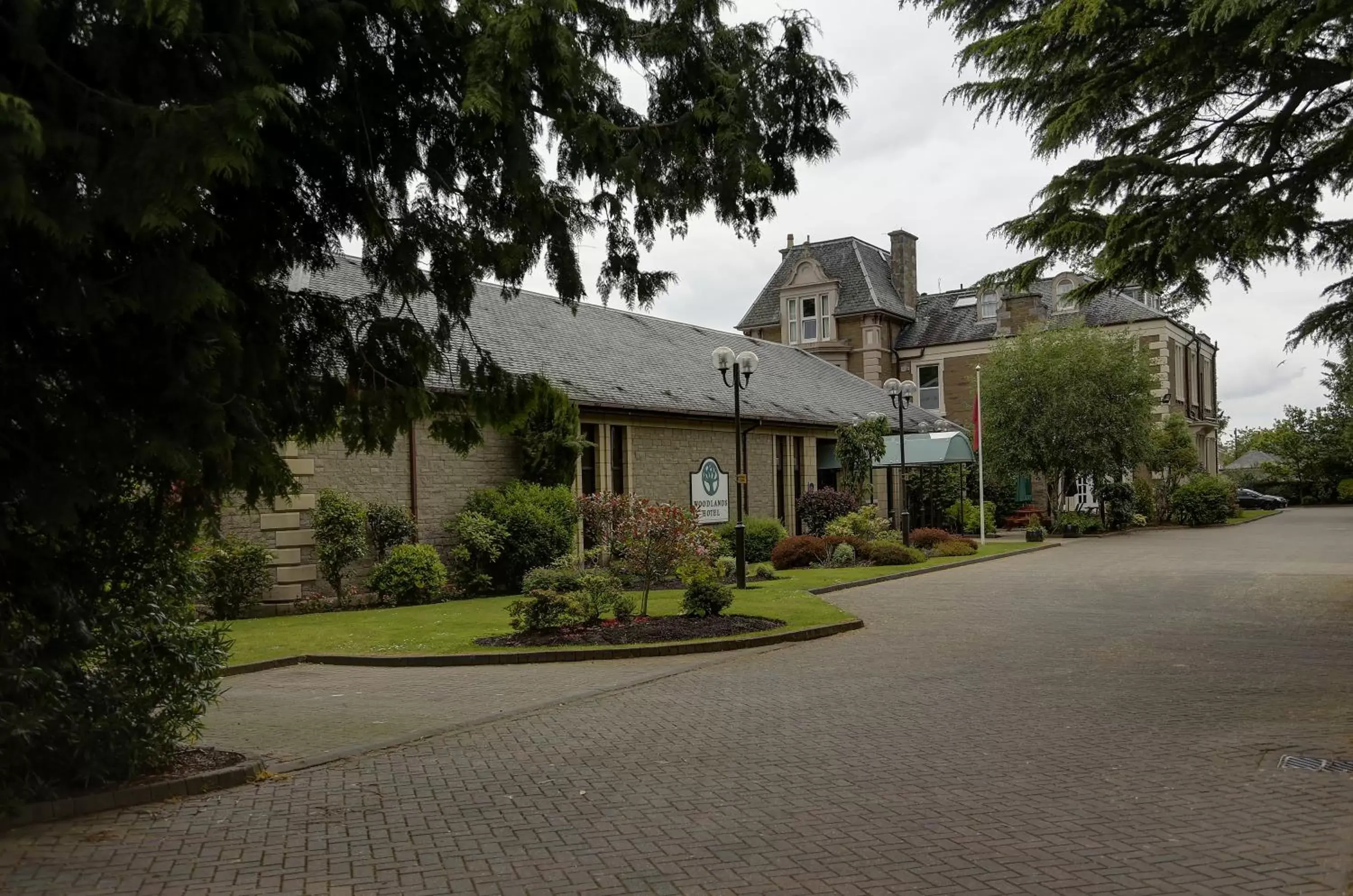 Facade/entrance, Property Building in Best Western Woodlands Hotel