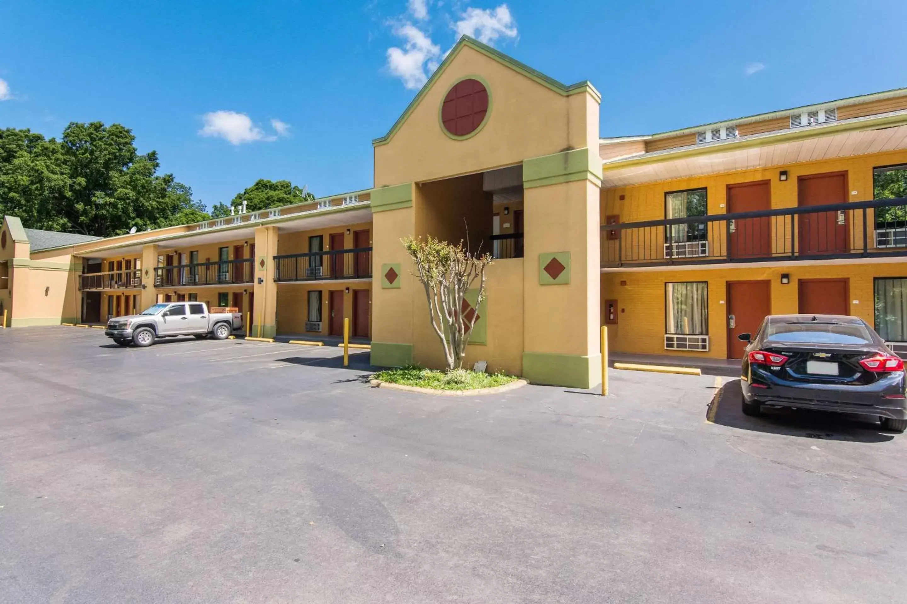 Property Building in Quality Inn - Kings Mountain