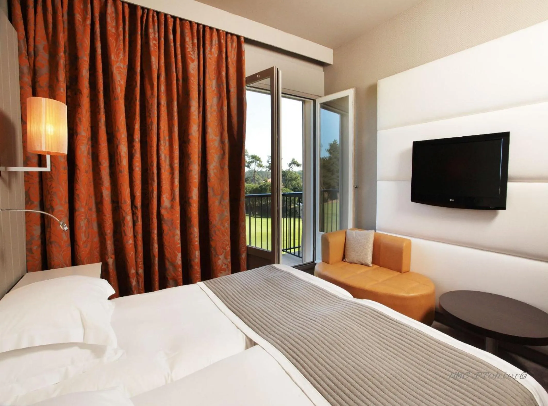 Bed in Hôtel et Résidence de Chiberta et du Golf