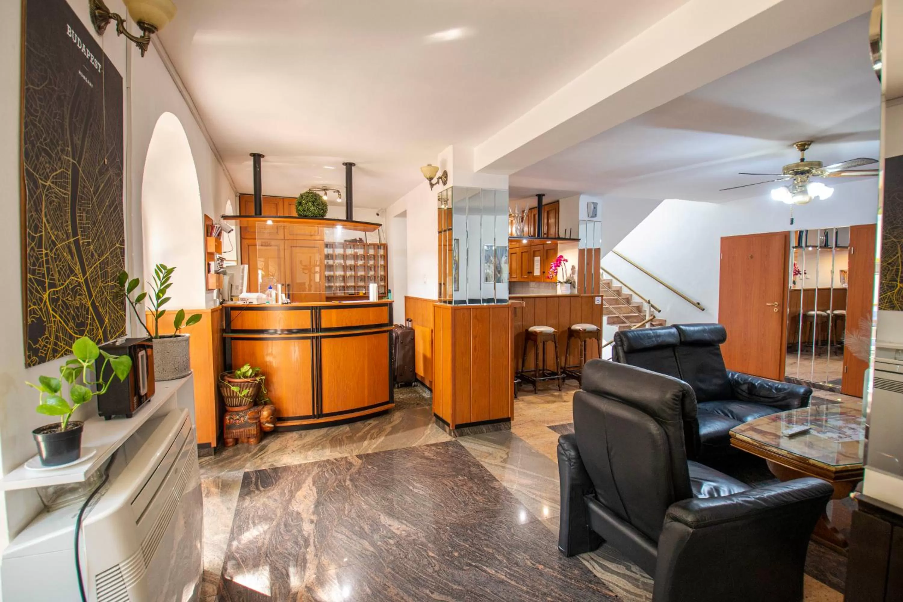 Property building in Richter Pansion