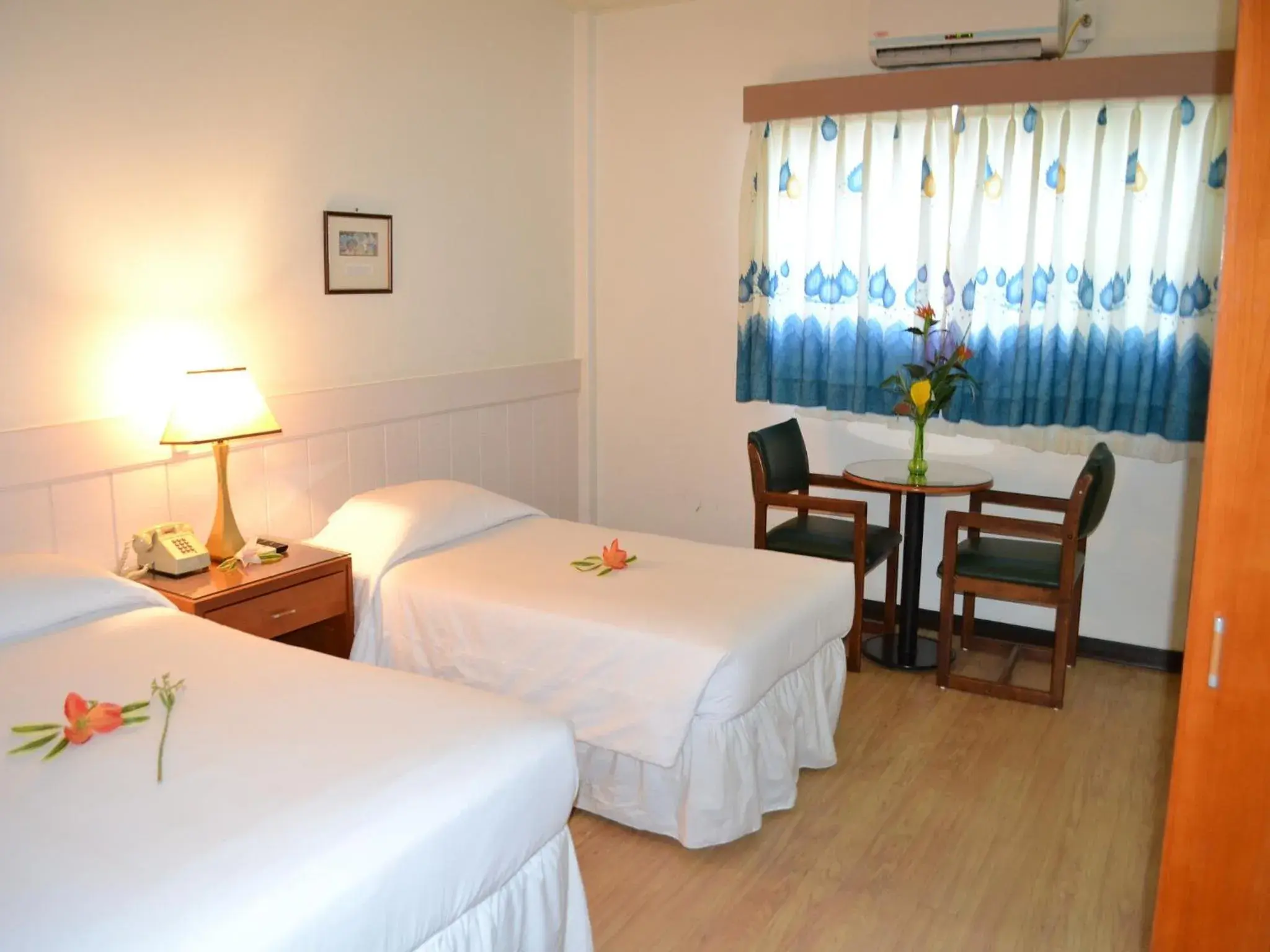 Bedroom, Bed in West Plaza Downtown Bedroom, Bed in West Plaza Downtown