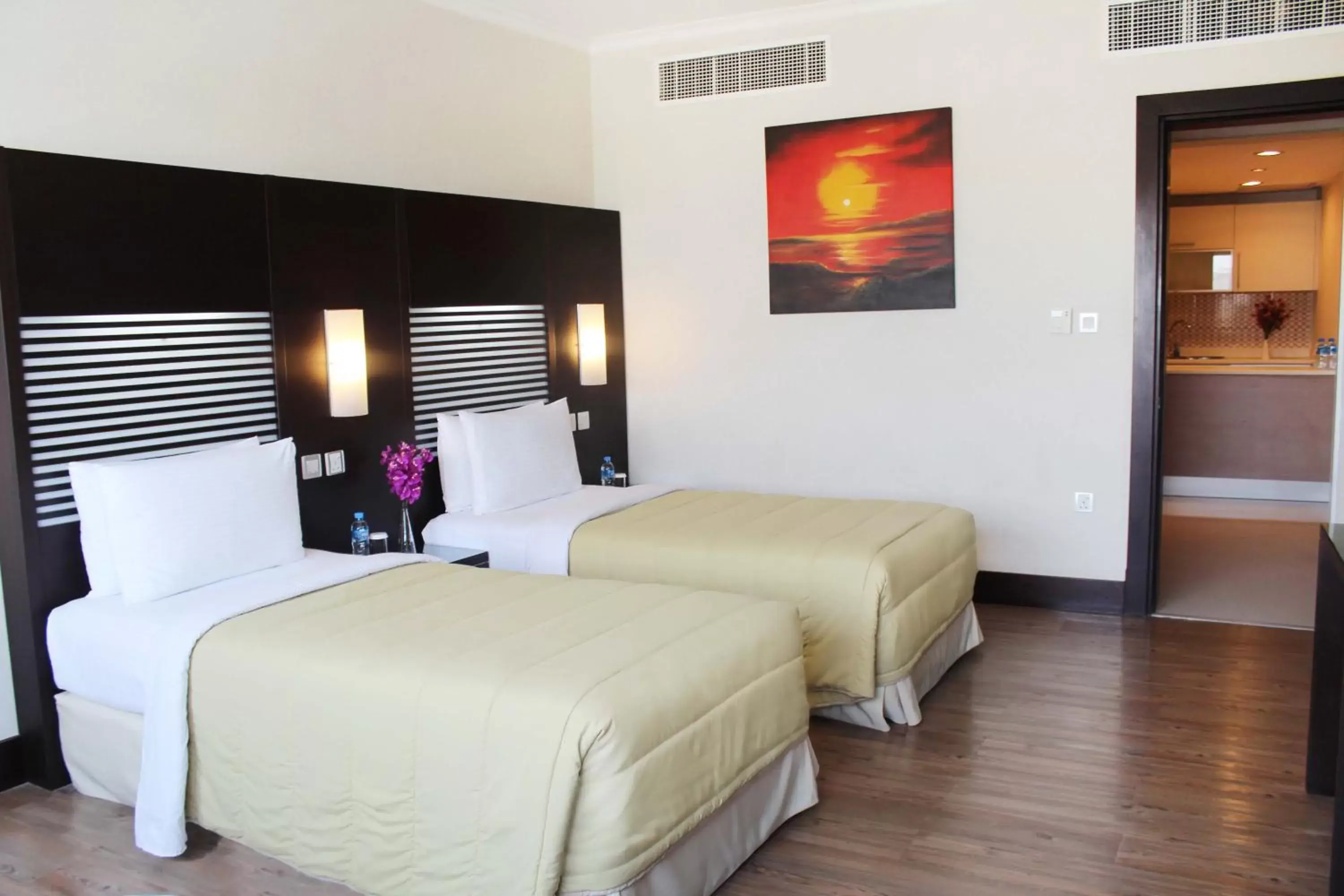 Bedroom, Bed in Holiday Villa Hotel & Residence City Centre Doha