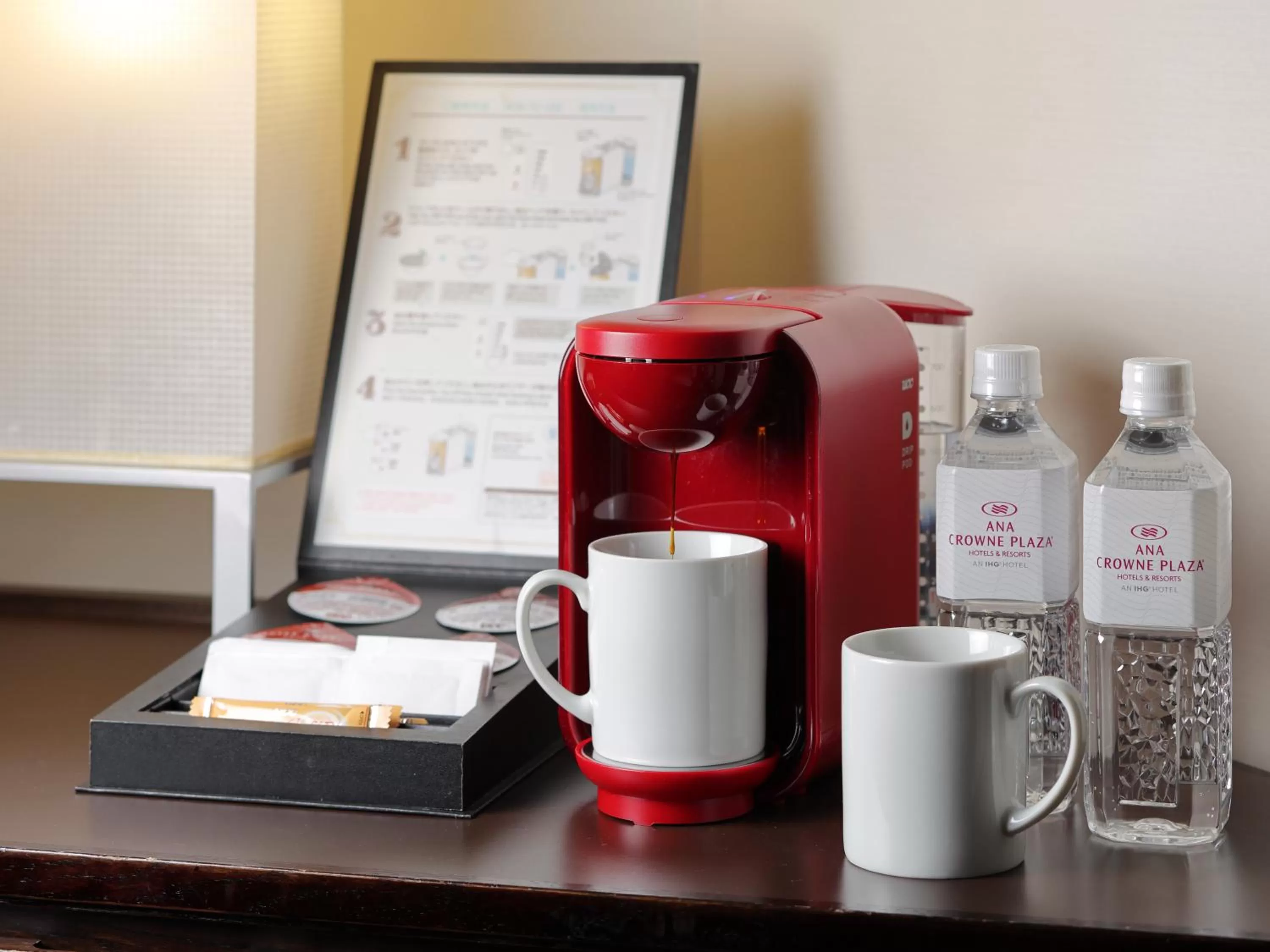 Coffee/tea facilities in ANA Crowne Plaza Narita by IHG
