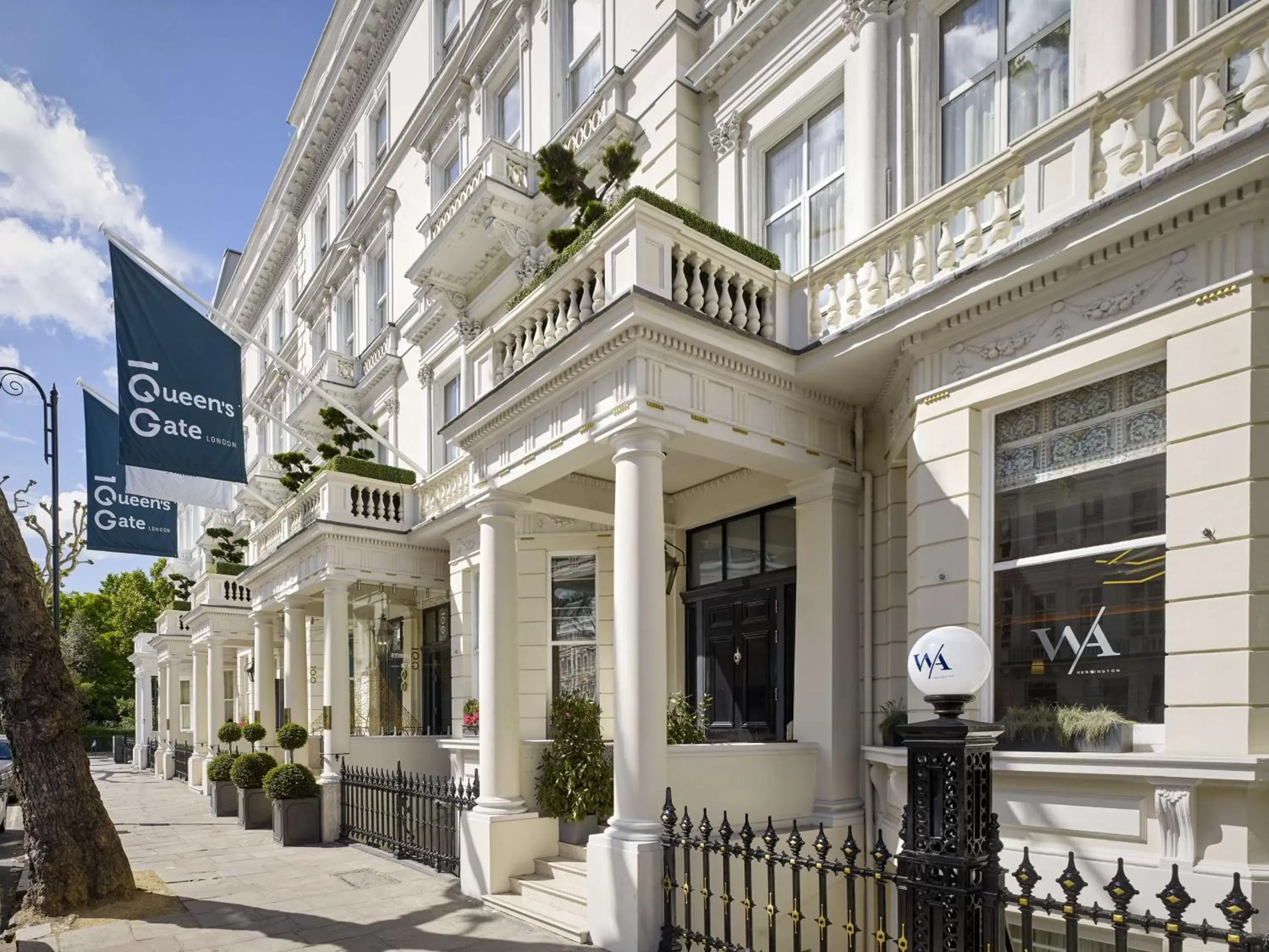 Property Building in 100 Queen’s Gate Hotel London, Curio Collection by Hilton