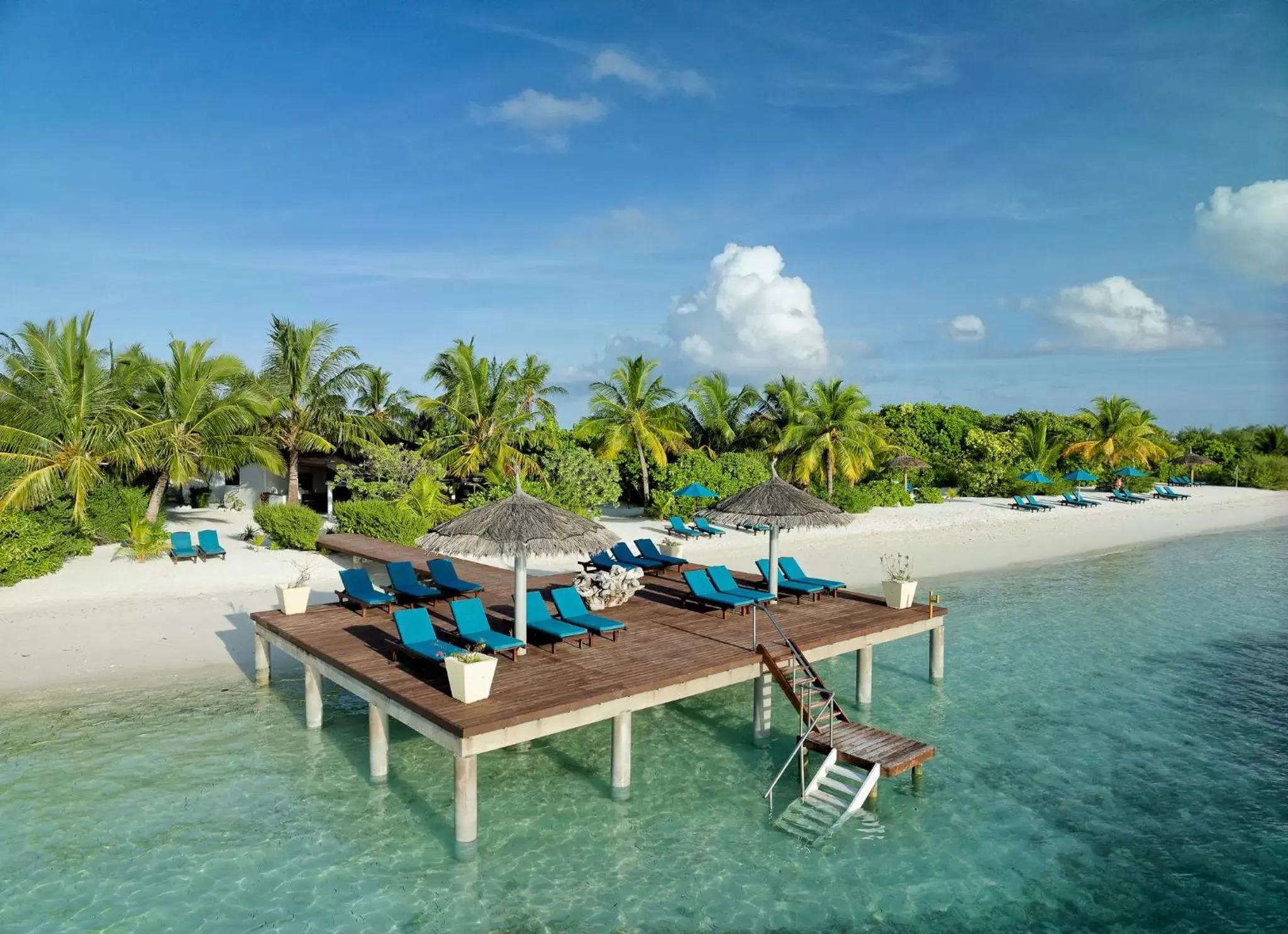 Day in Canareef Resort Maldives