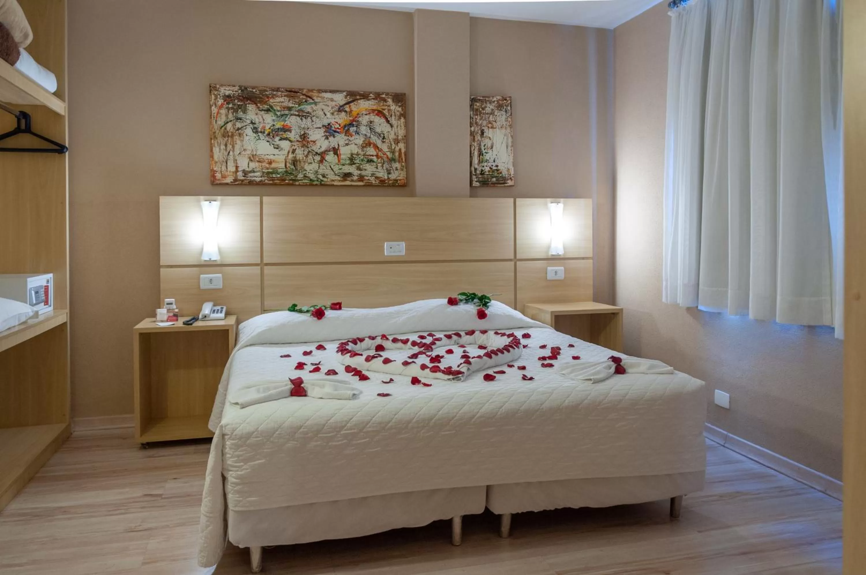 Bed in SJ Executive - San Juan Curitiba