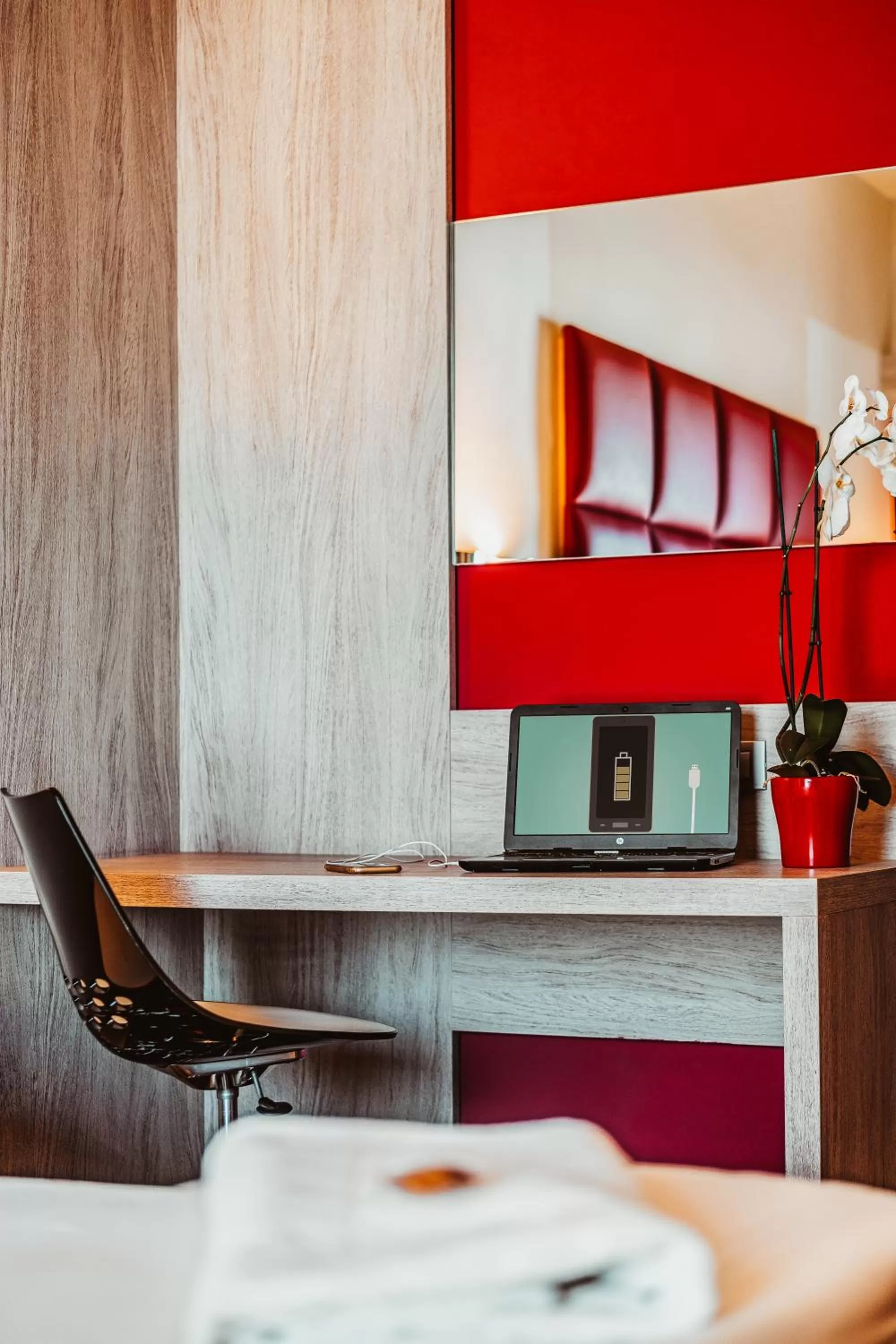 TV and multimedia in Jazz Hotel