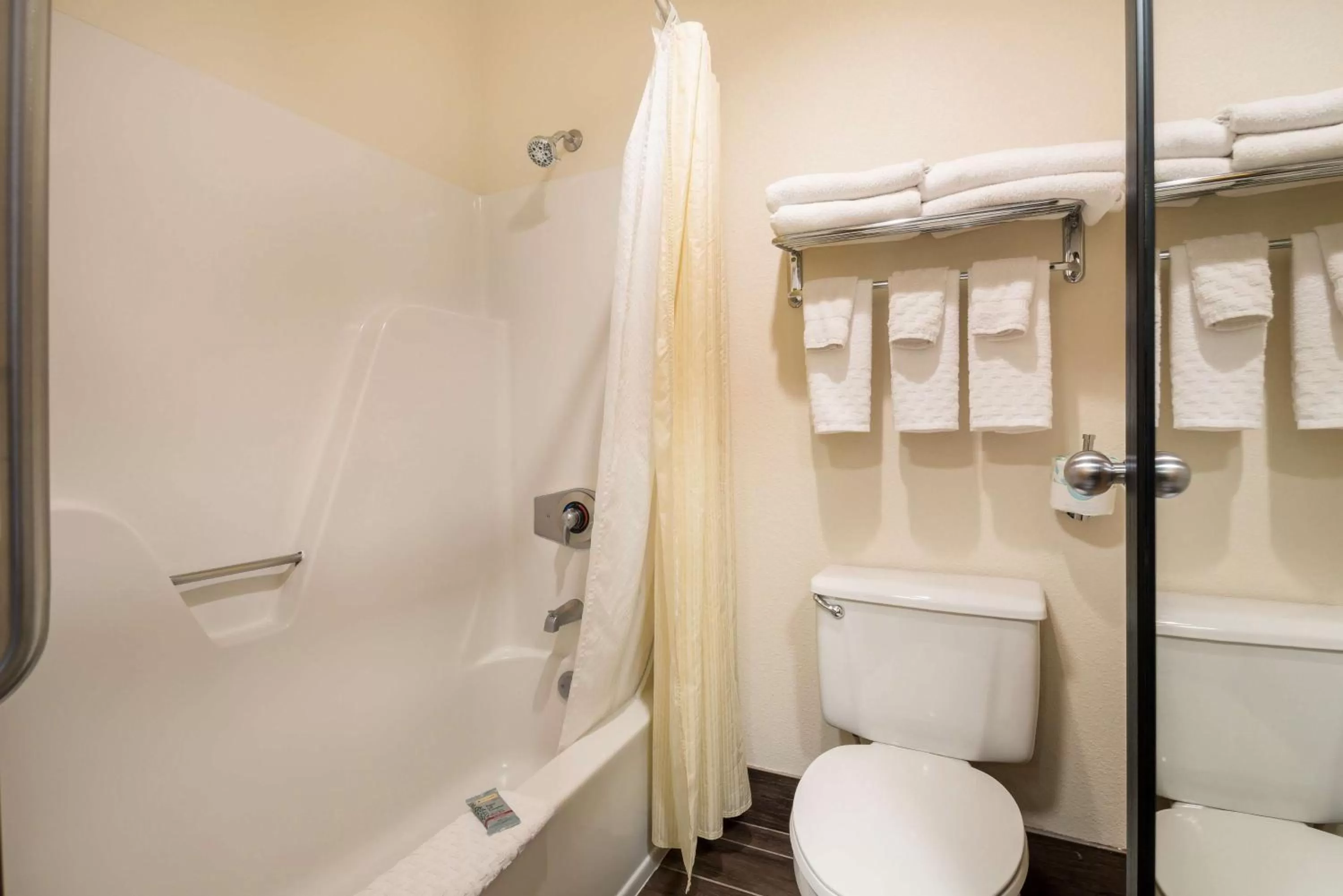 Bathroom in Best Western Mt. Hood Inn