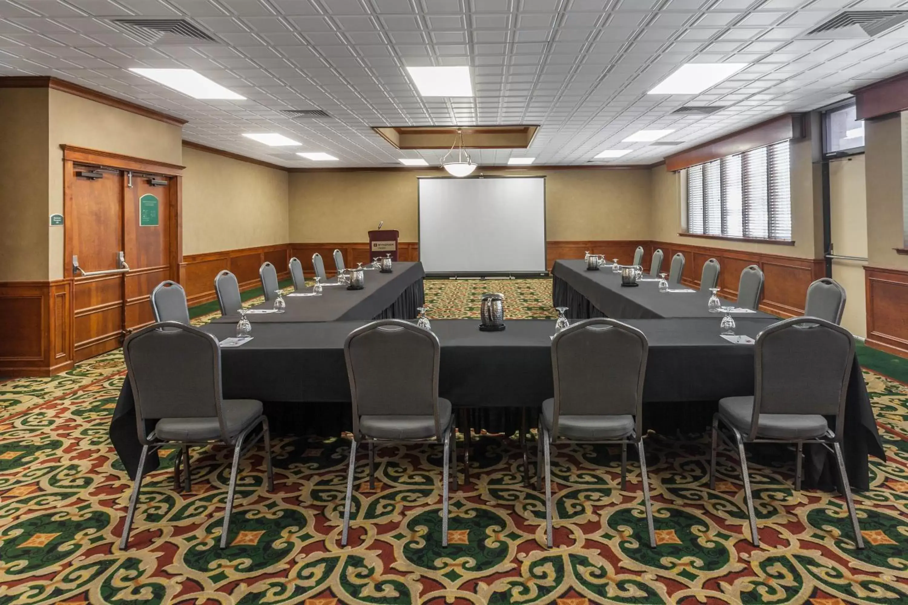 Meeting/conference room in Wyndham Visalia