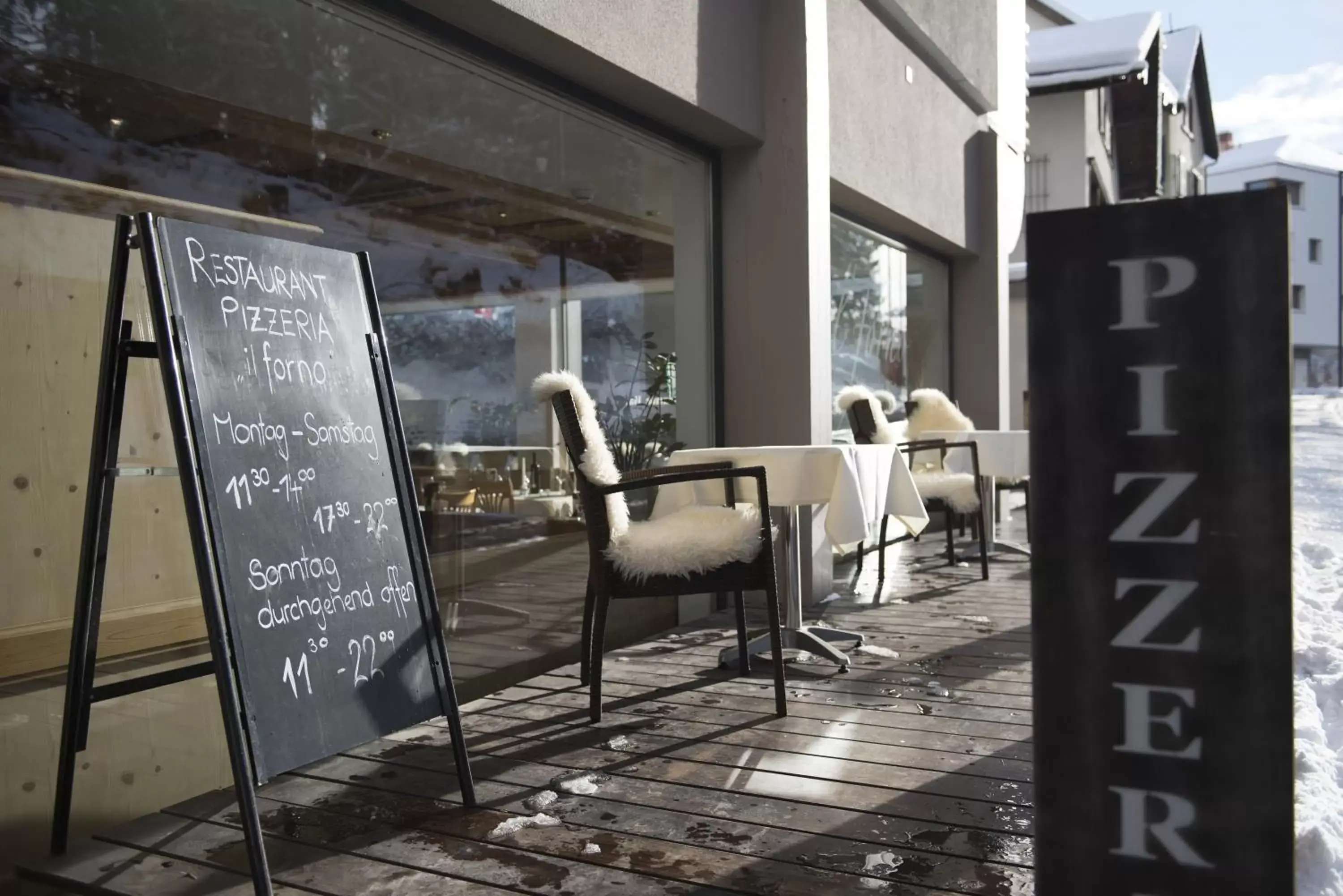 Balcony/Terrace in Hotel des Alpes