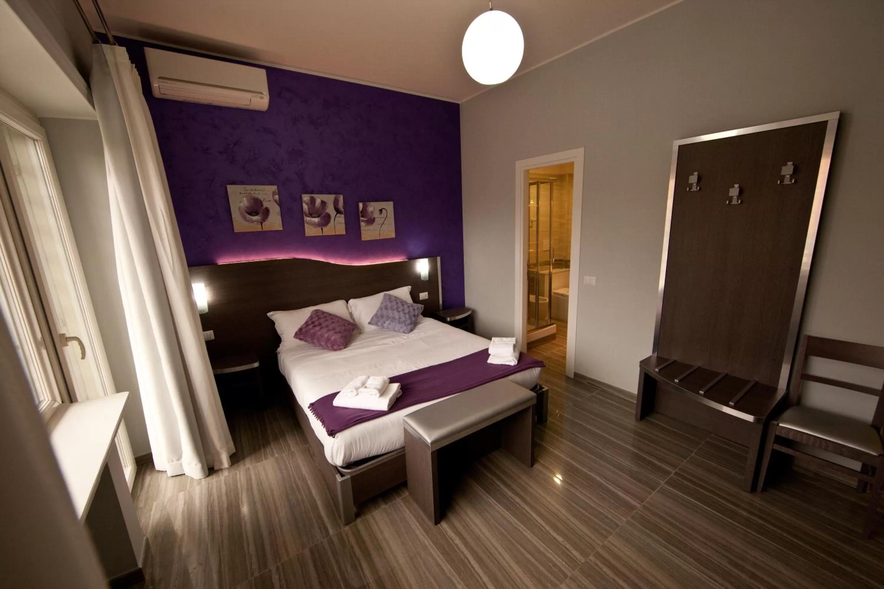 Decorative detail, Bed in Star of Rome