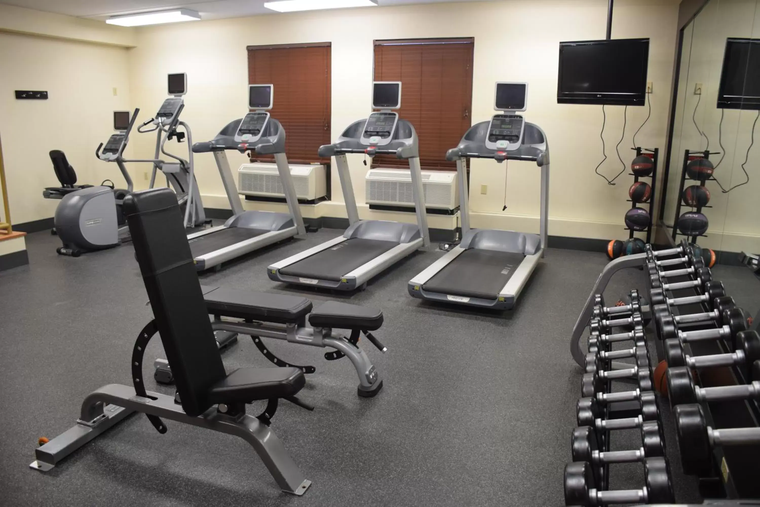 Fitness centre/facilities, Fitness Center/Facilities in Wingate by Wyndham Baltimore BWI Airport