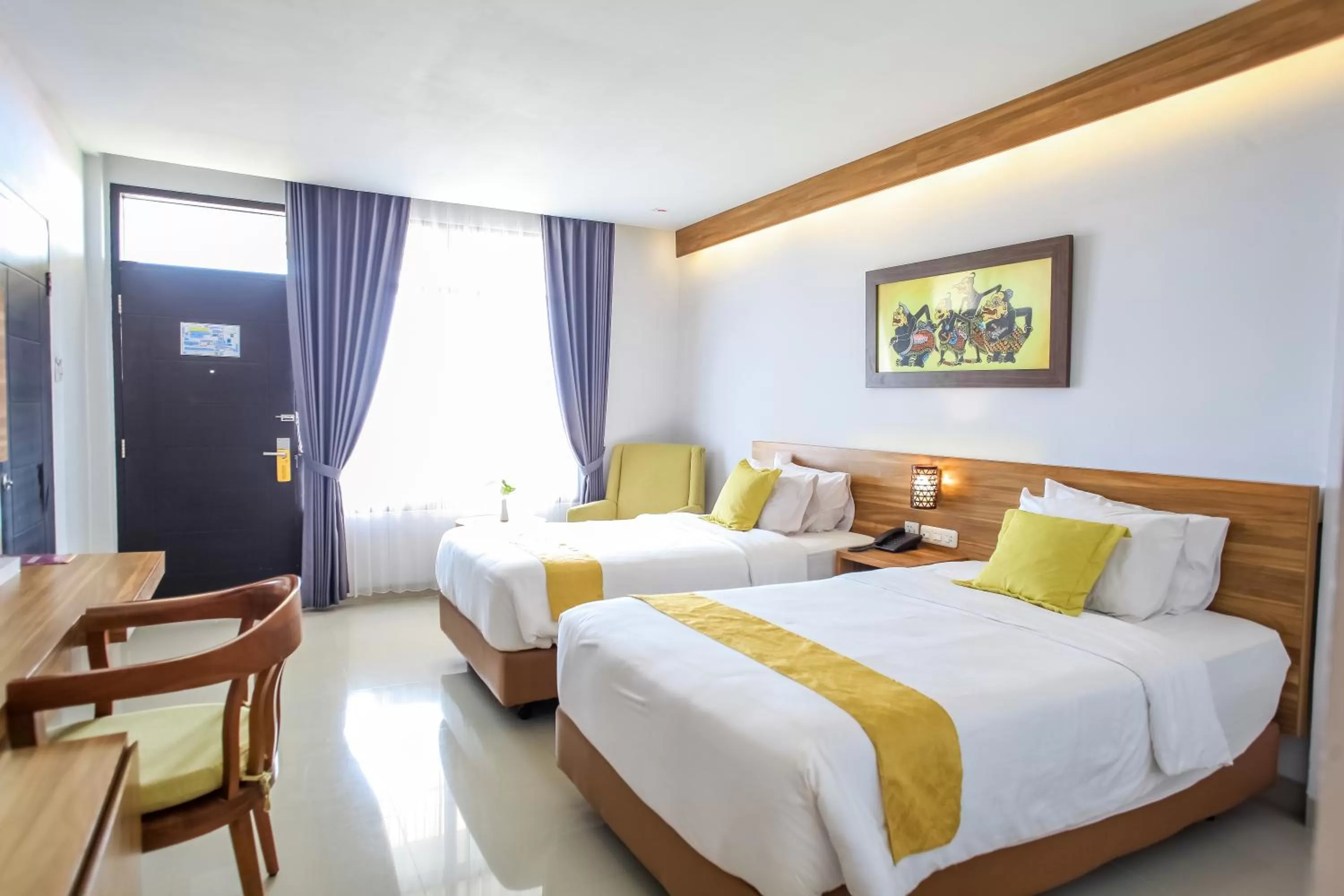 Bed in Inna Tretes Hotel & Resort