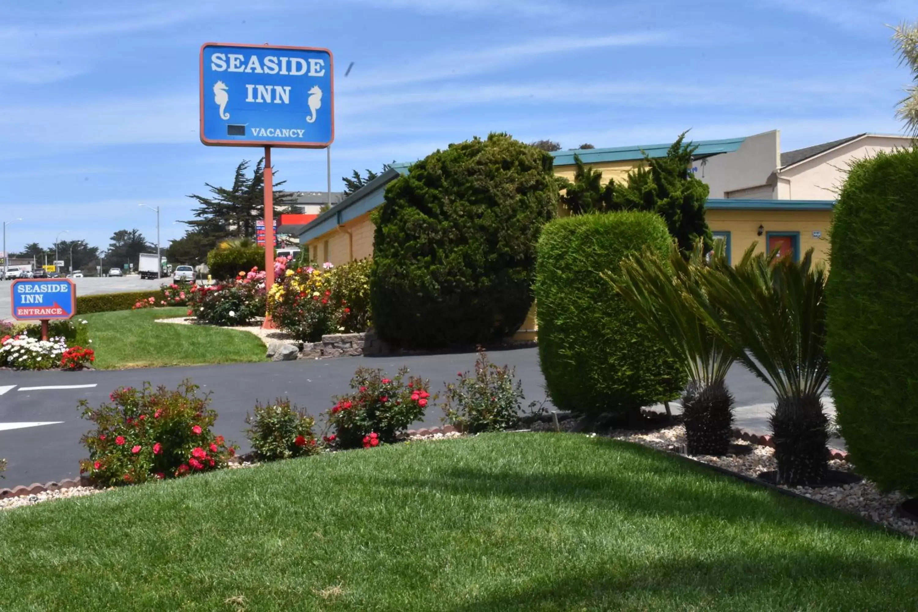 Facade/entrance, Property Building in Seaside Inn Monterey