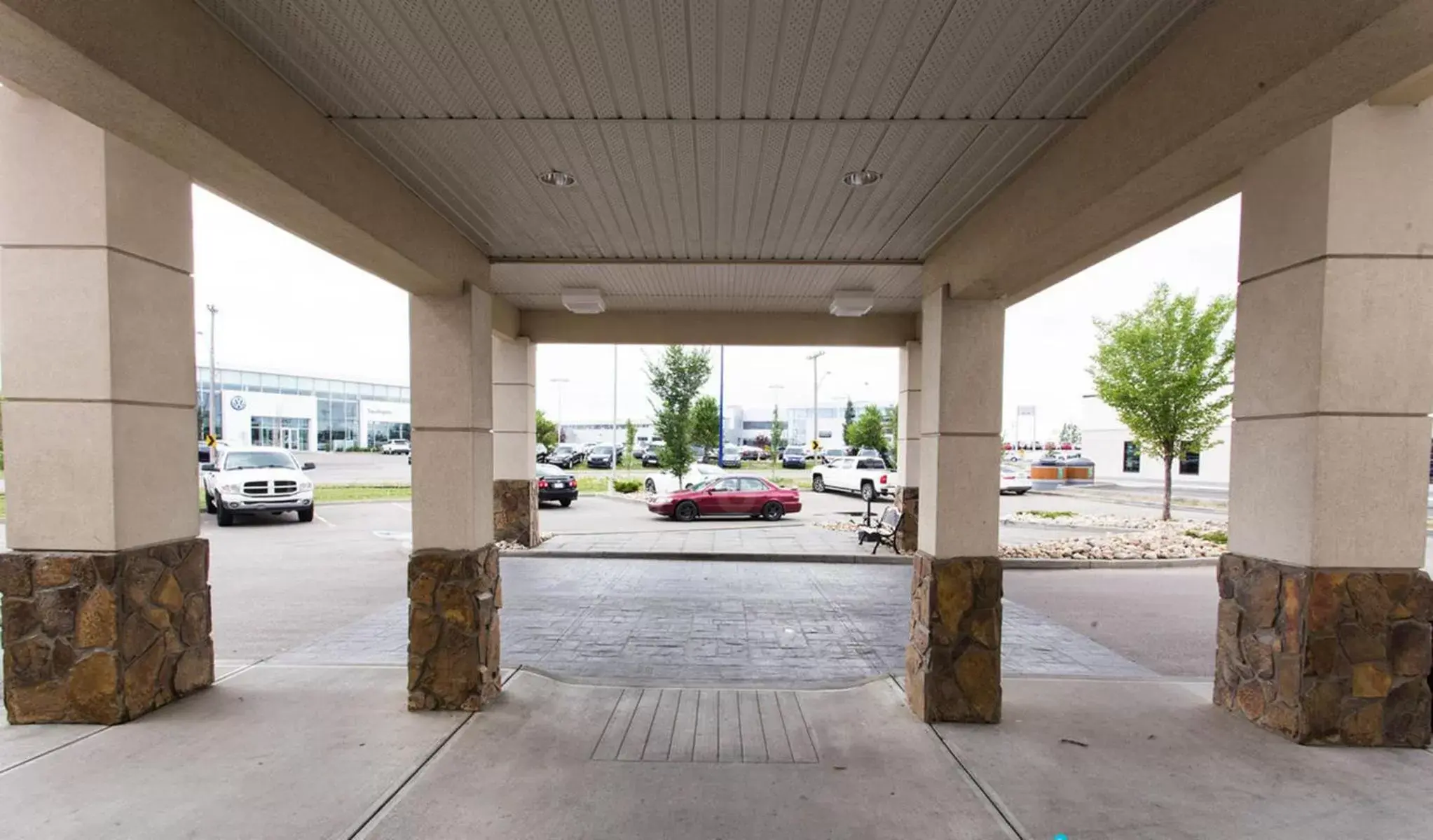 Facade/entrance in Best Western Plus South Edmonton Inn & Suites Facade/entrance in Best Western Plus South Edmonton Inn & Suites