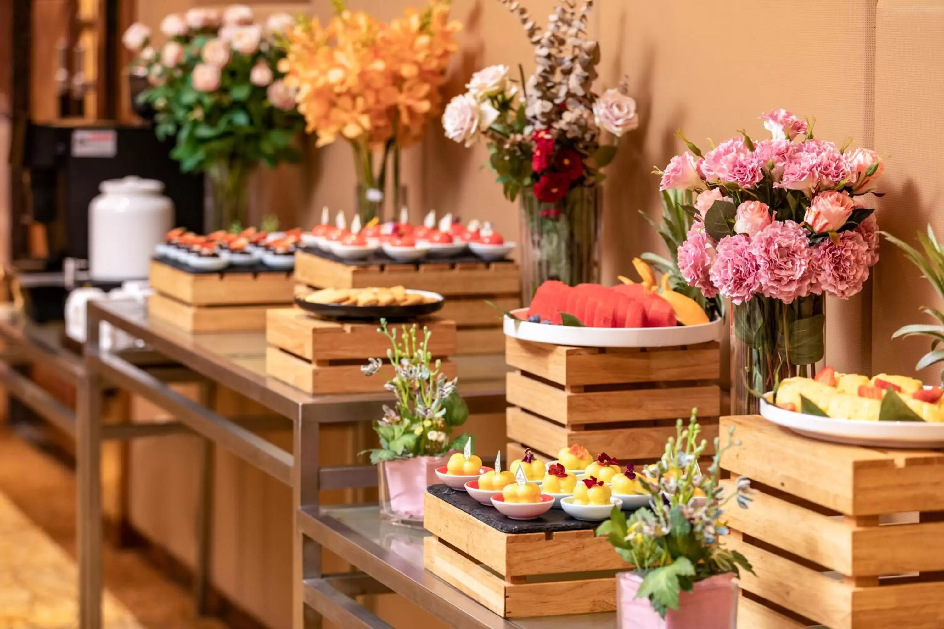 Food in Crowne Plaza Foshan by IHG - Canton Fair free shuttle bus Food in Crowne Plaza Foshan by IHG - Canton Fair free shuttle bus