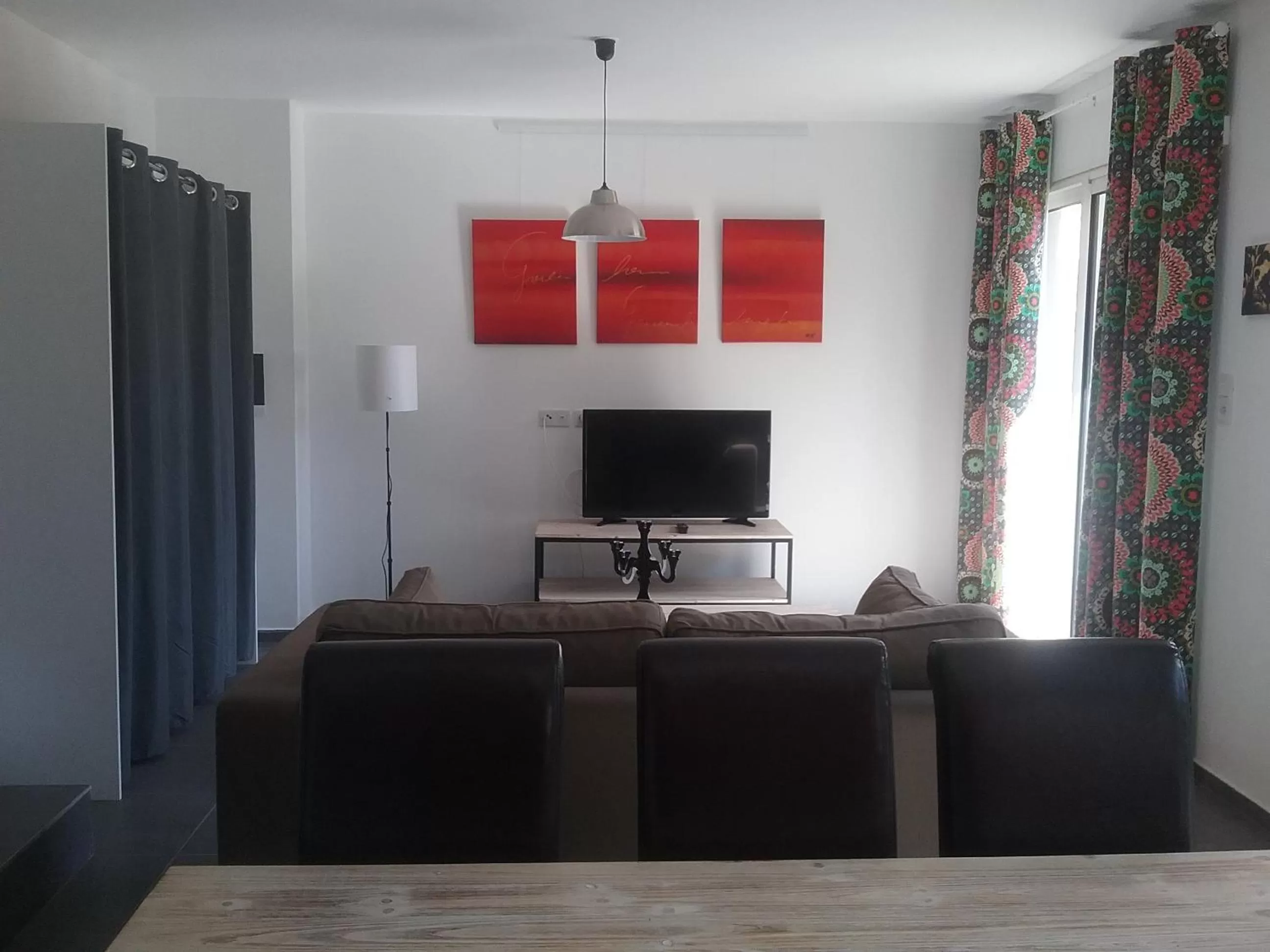 TV and multimedia in Les Canneliers