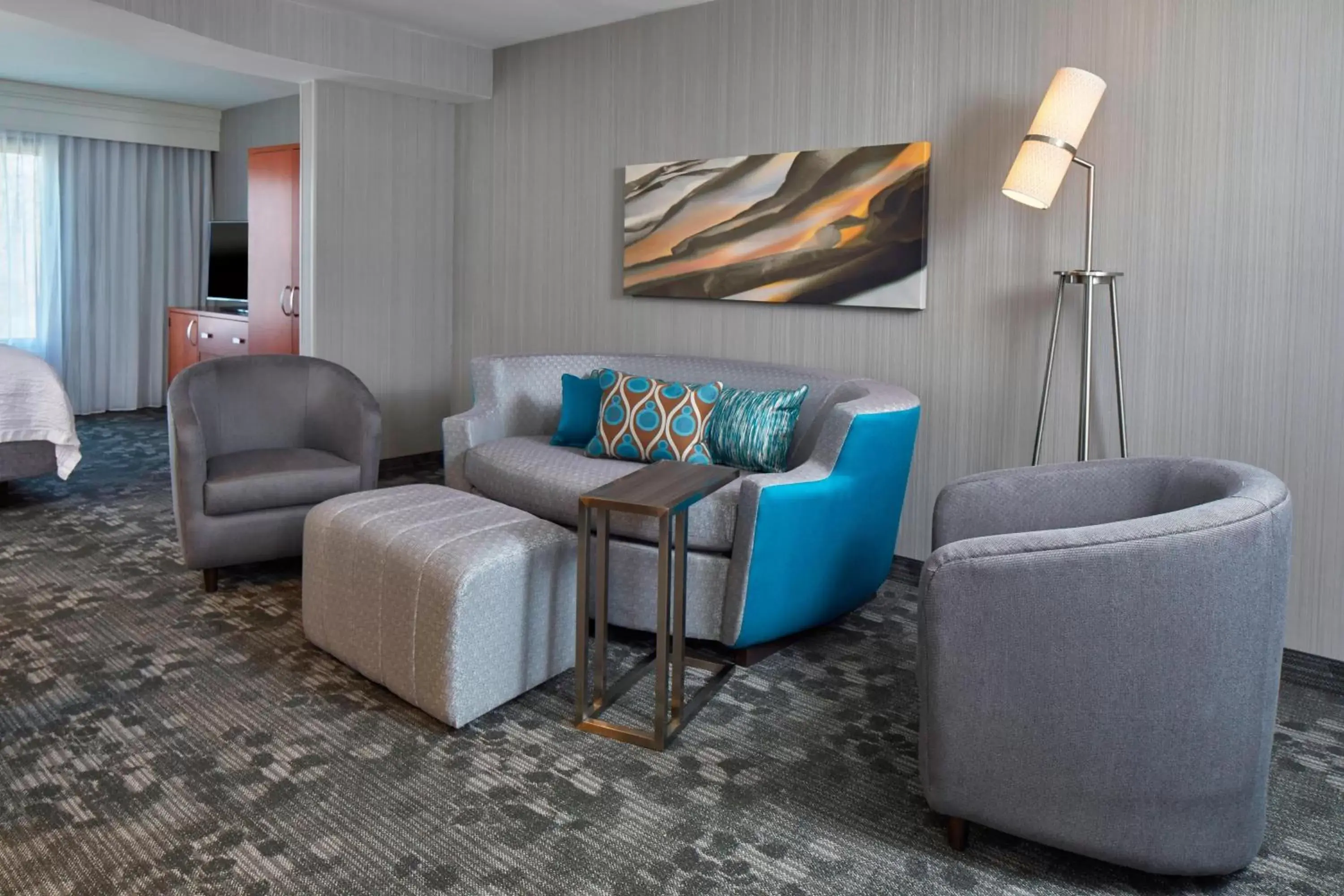 Living room, Seating Area in Courtyard by Marriott Albany Thruway
