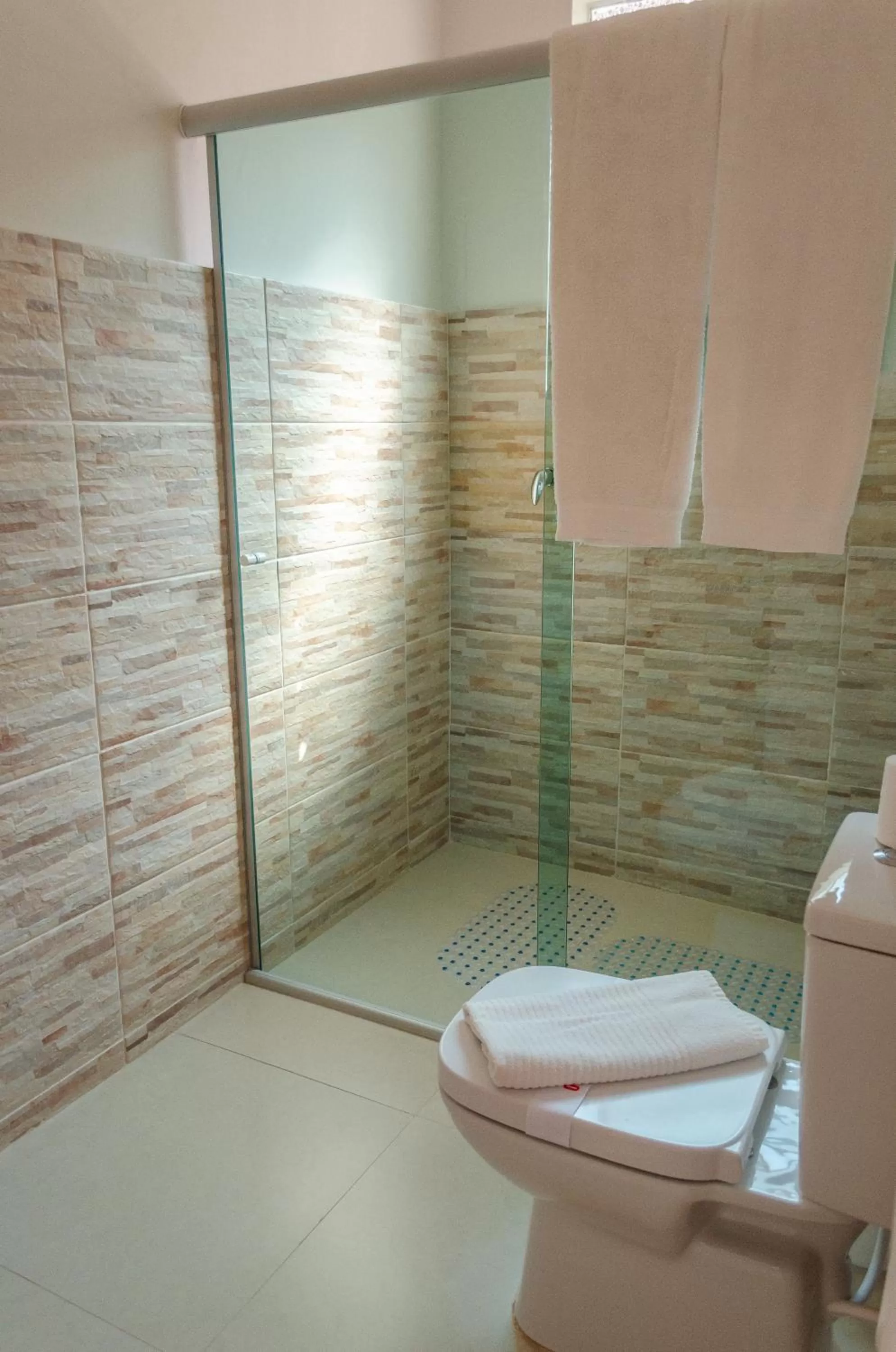 Central Palace Hotel