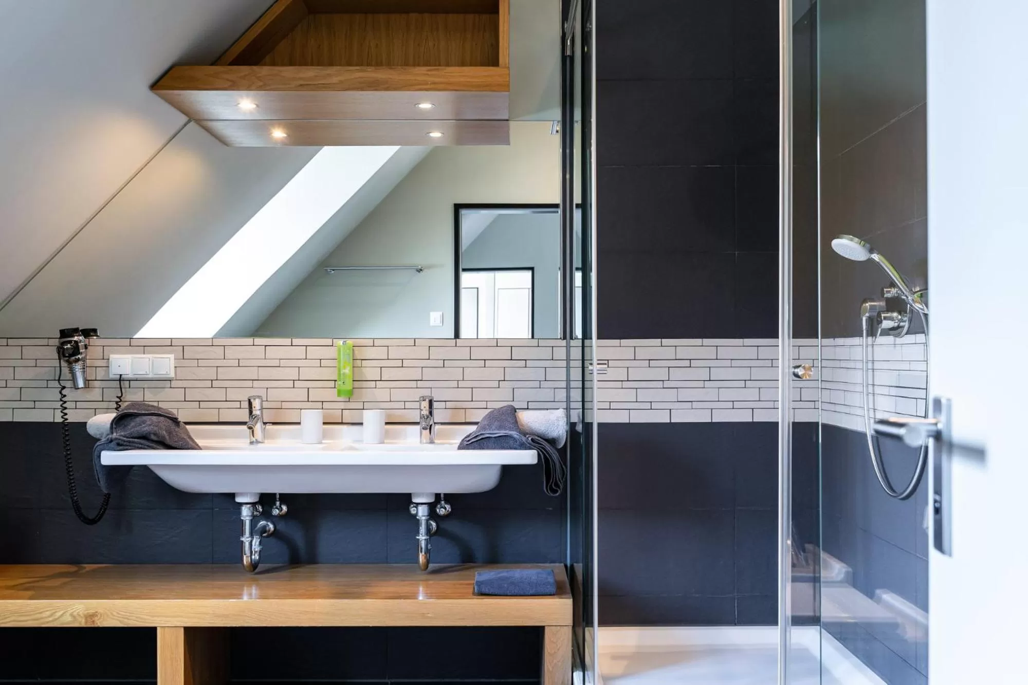 Bathroom in The Green Rostock Apartment Hotel