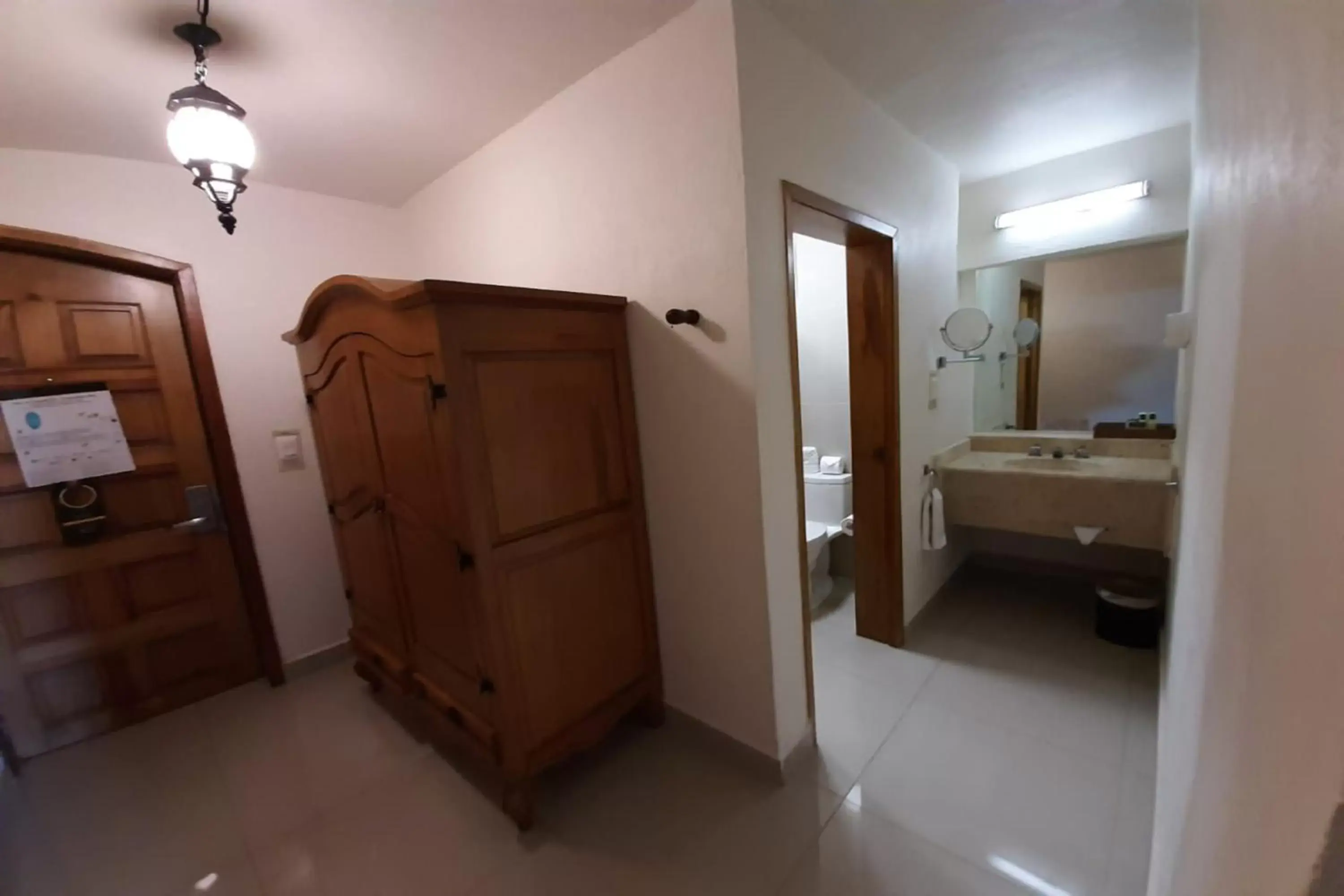 Photo of the whole room, Bathroom in Mision Grand Juriquilla