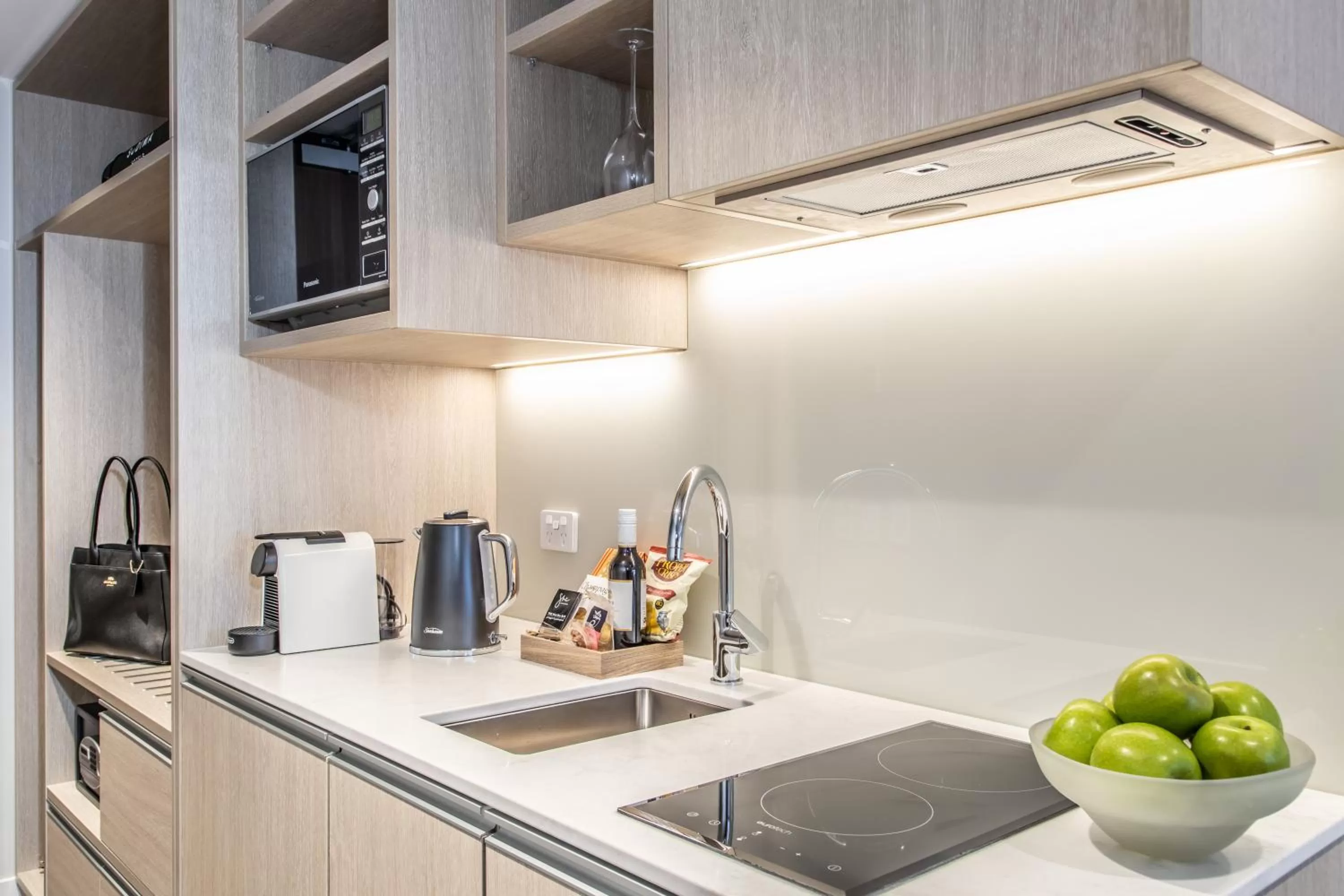 Coffee/tea facilities in Sudima Christchurch City