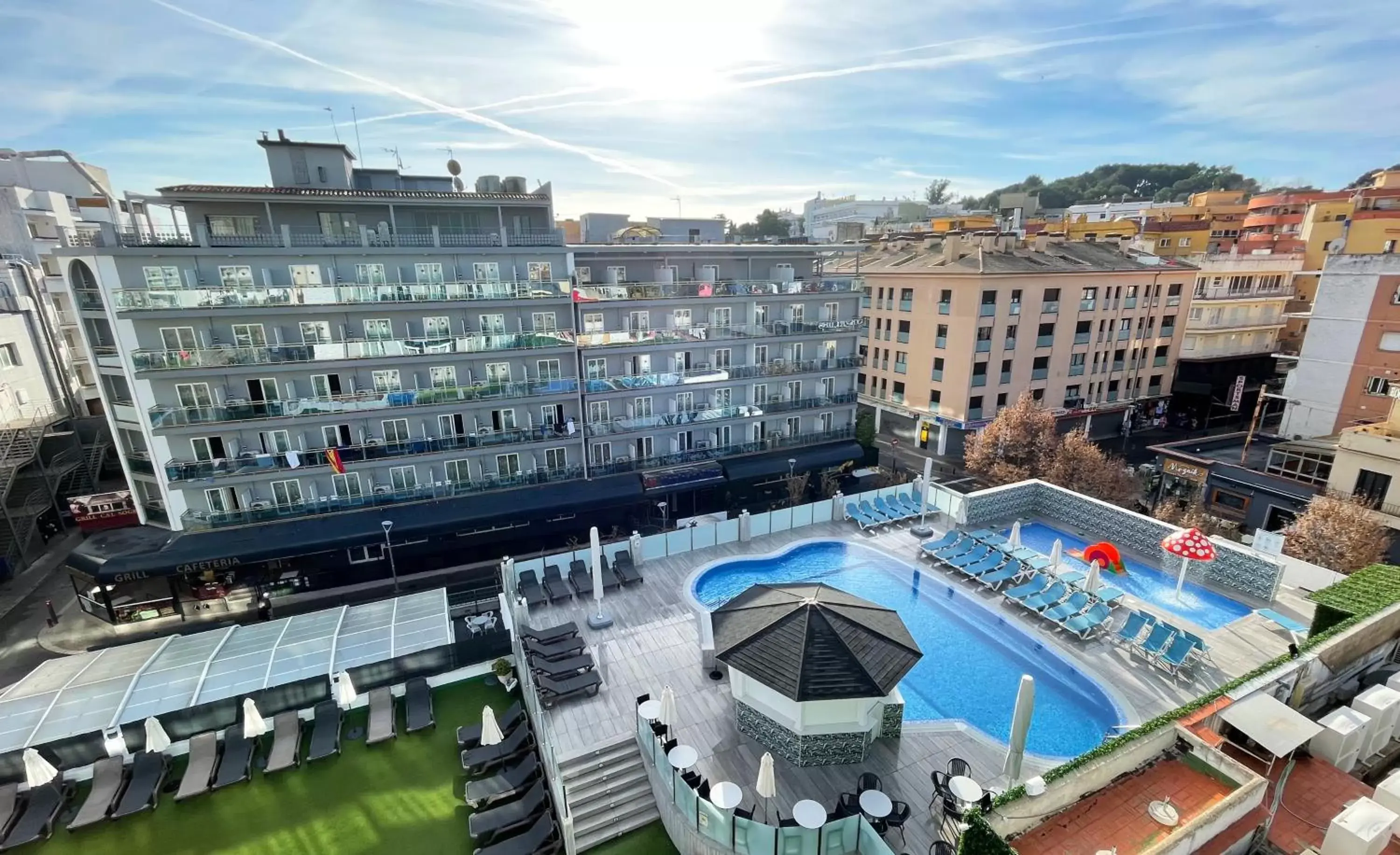 Property building, Pool View in Hotel Maria del Mar