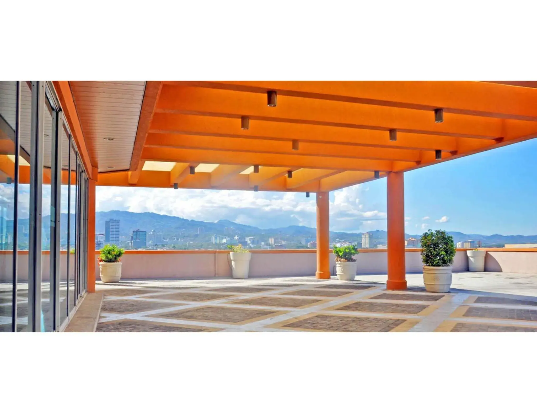 Balcony/Terrace in Sugbutel Family Hotel