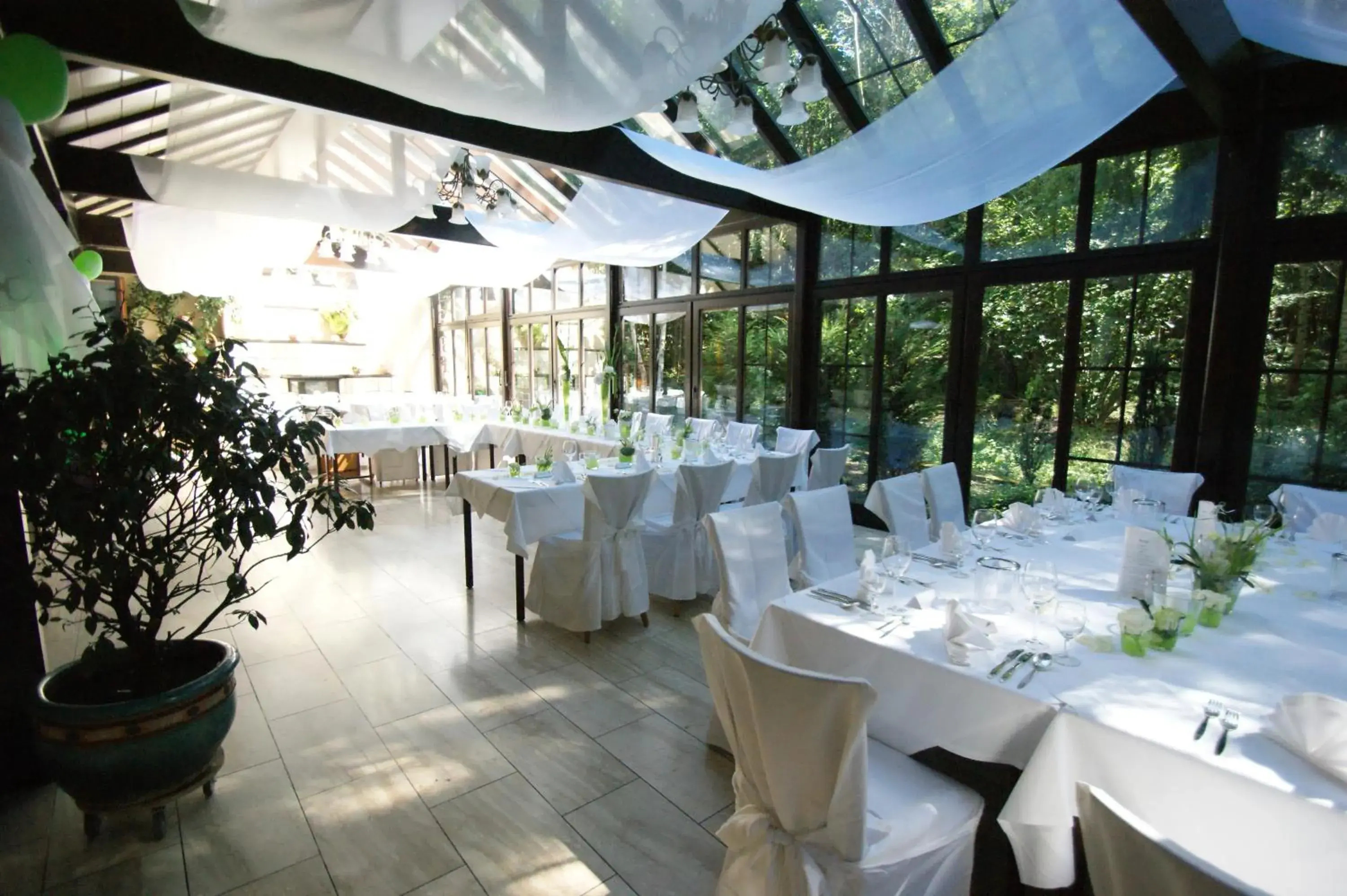 Banquet/Function facilities, Banquet Facilities in Wald-Café Hotel-Restaurant
