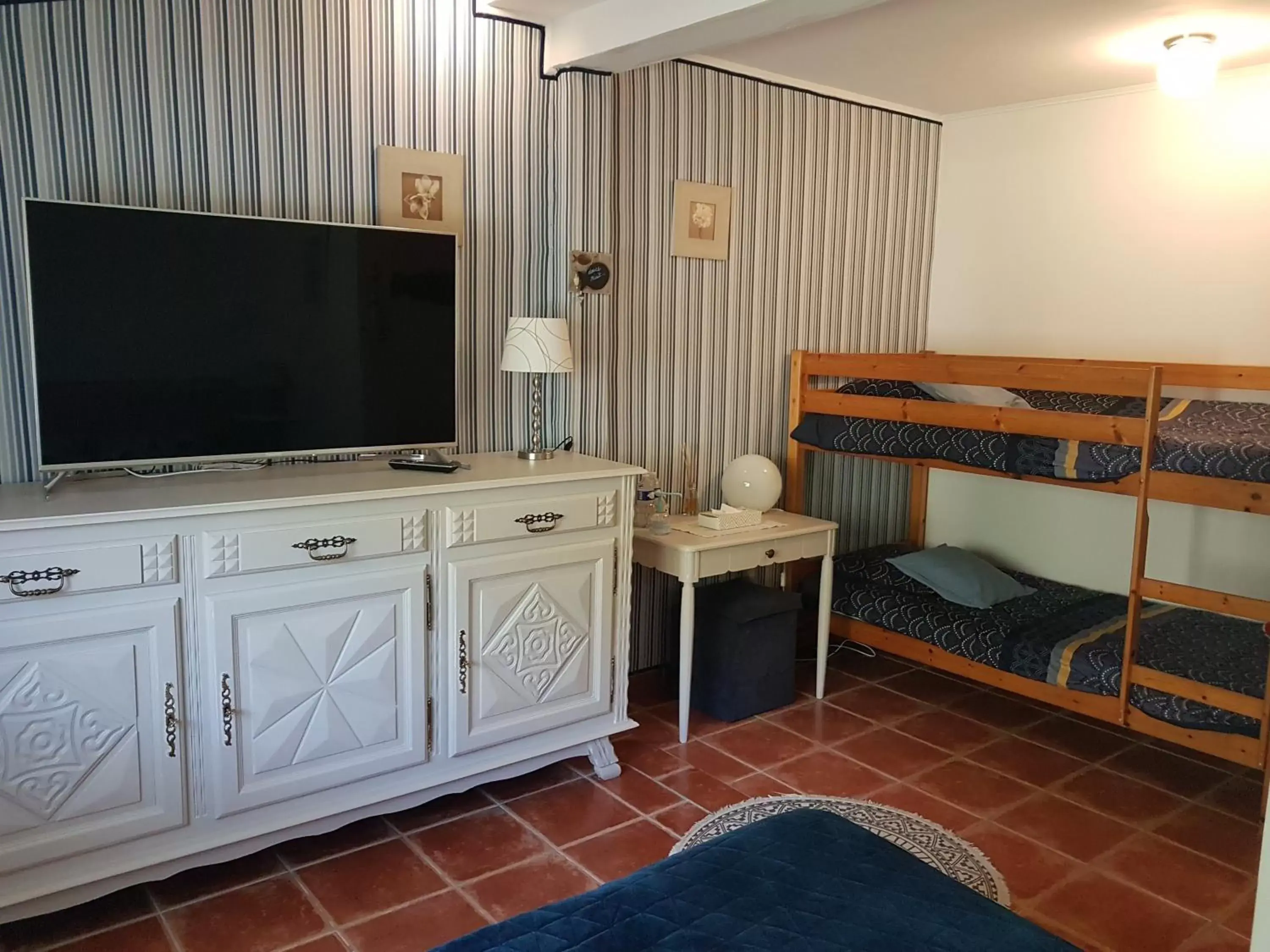 Bedroom, TV/Entertainment Center in Domaine de Sahil