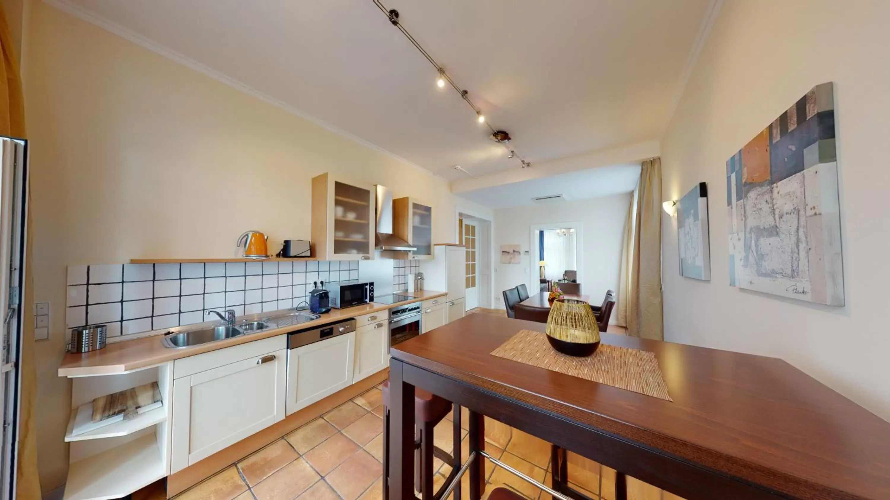 Kitchen or kitchenette in Hotel Oranien Wiesbaden