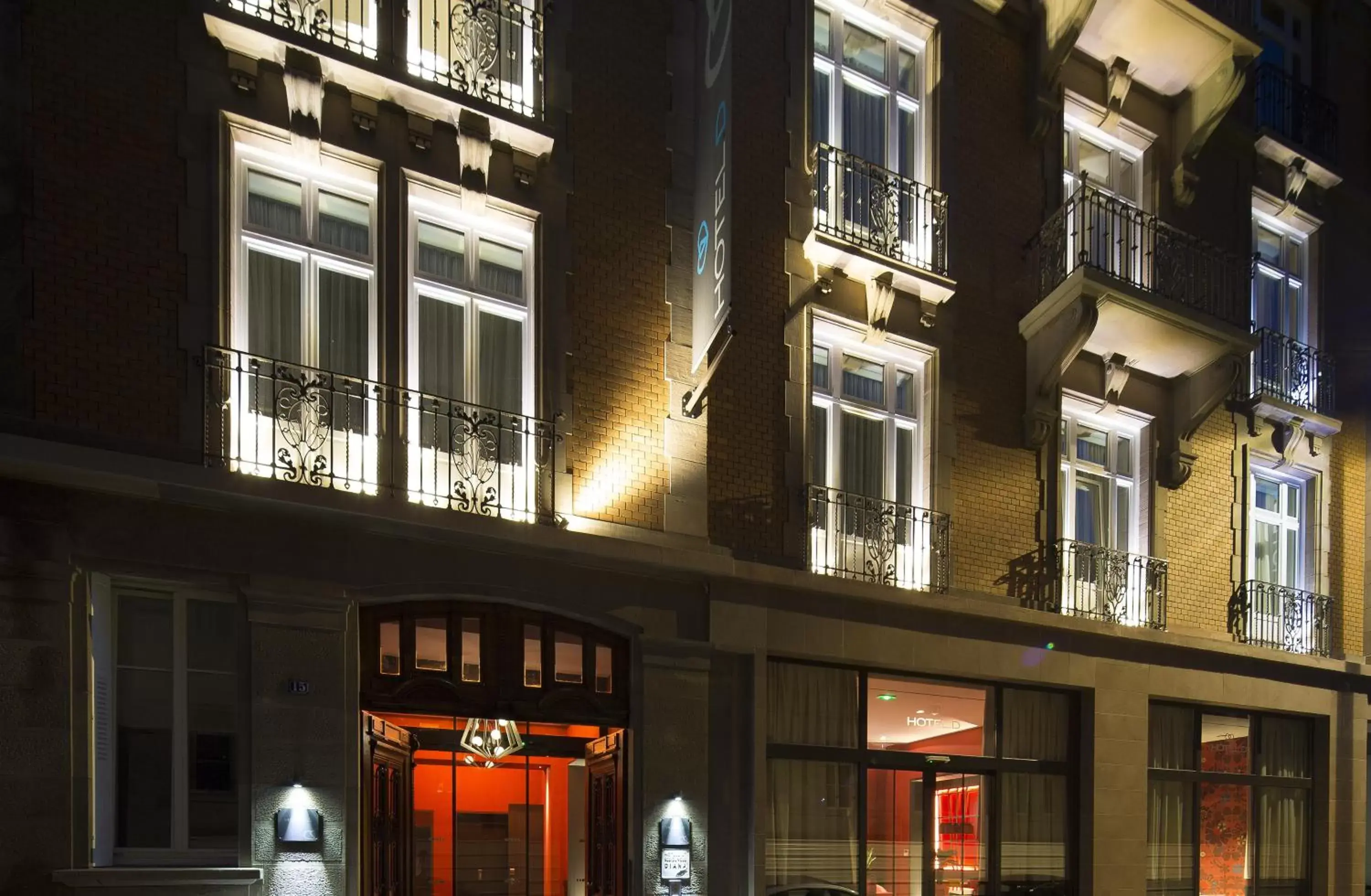 Facade/entrance in Hotel D - Strasbourg Facade/entrance in Hotel D - Strasbourg