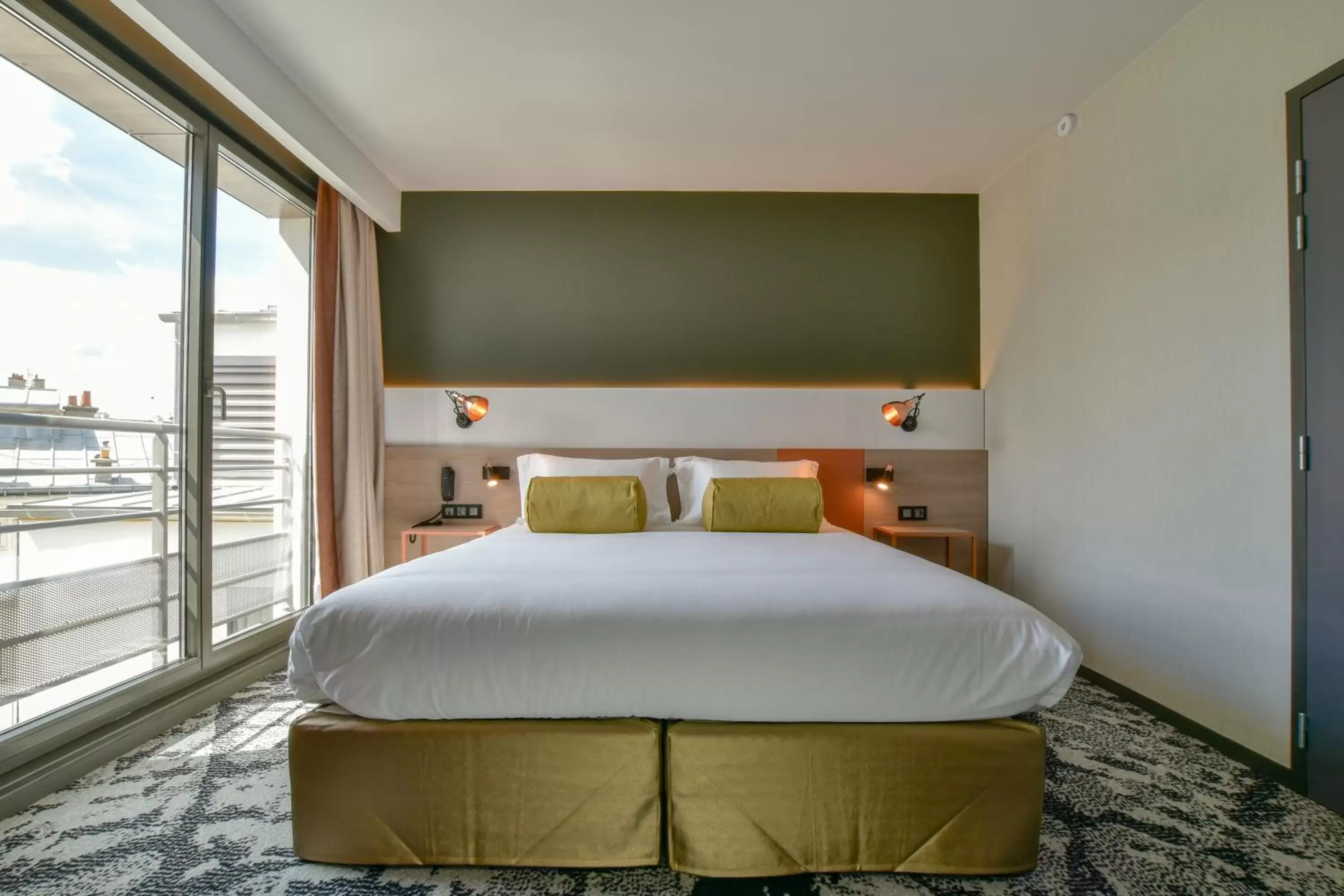Bed in Hôtel B55