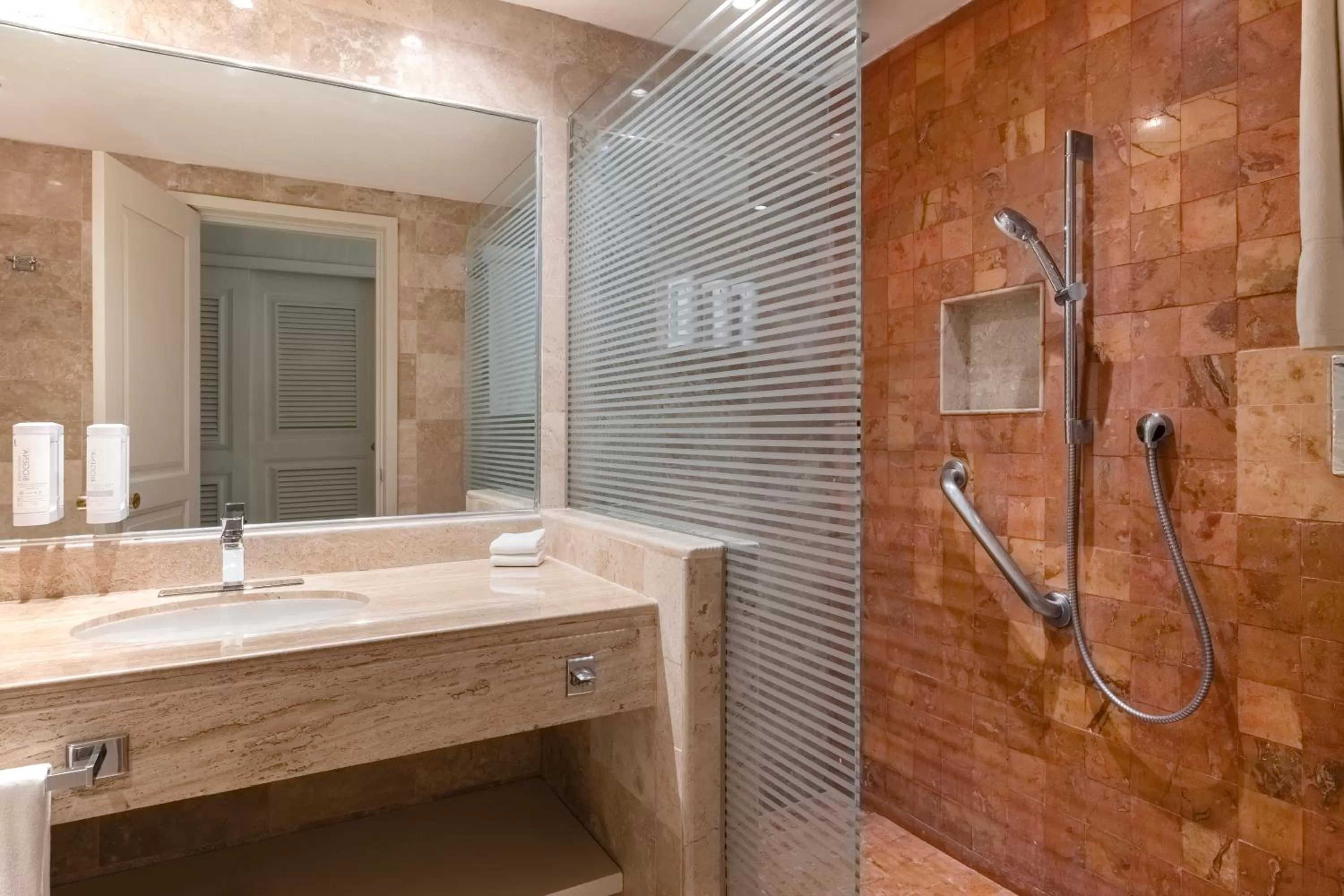 Shower in Iberostar Quetzal