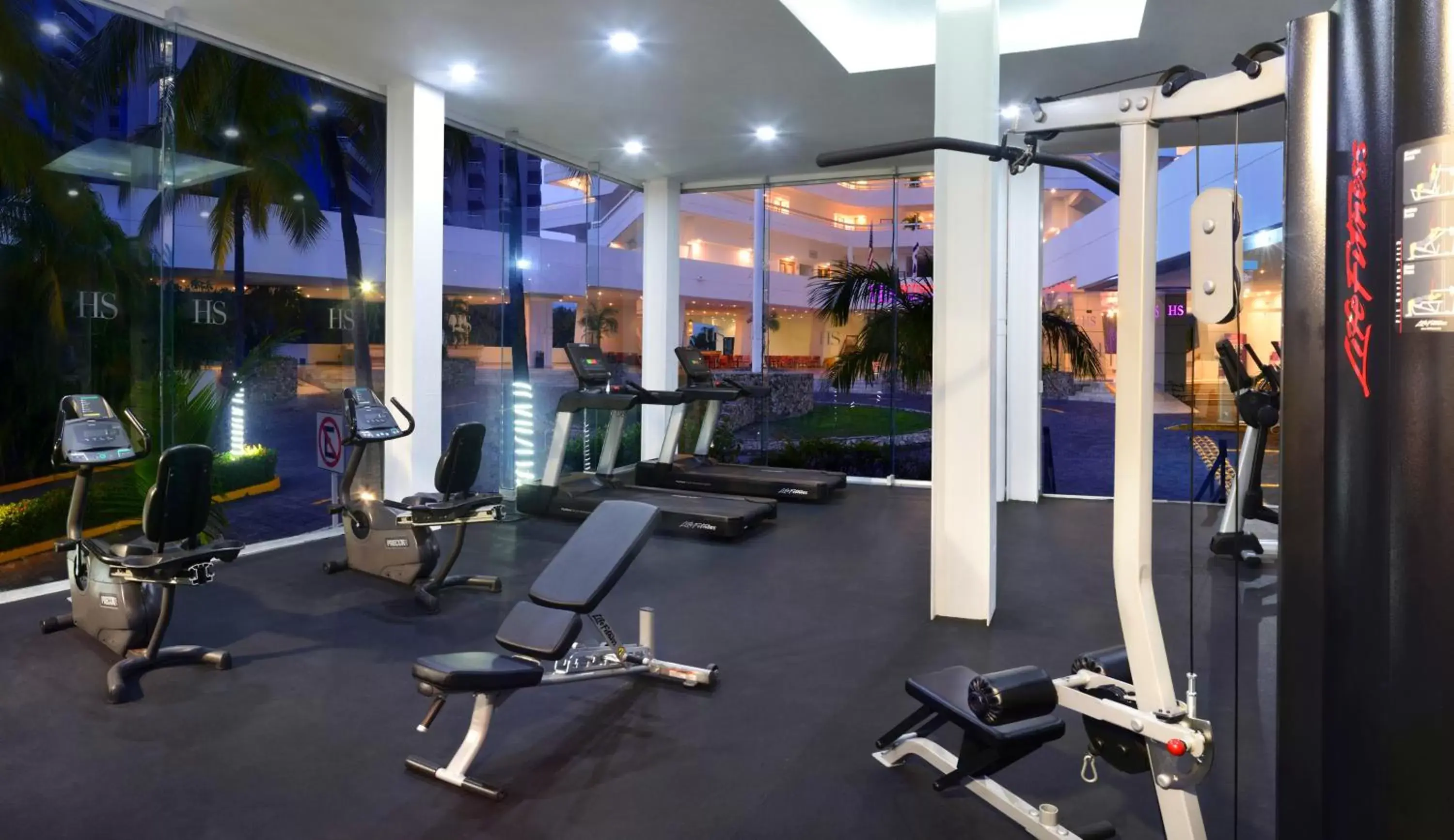 Fitness centre/facilities, Fitness Center/Facilities in HS HOTSSON Smart Acapulco