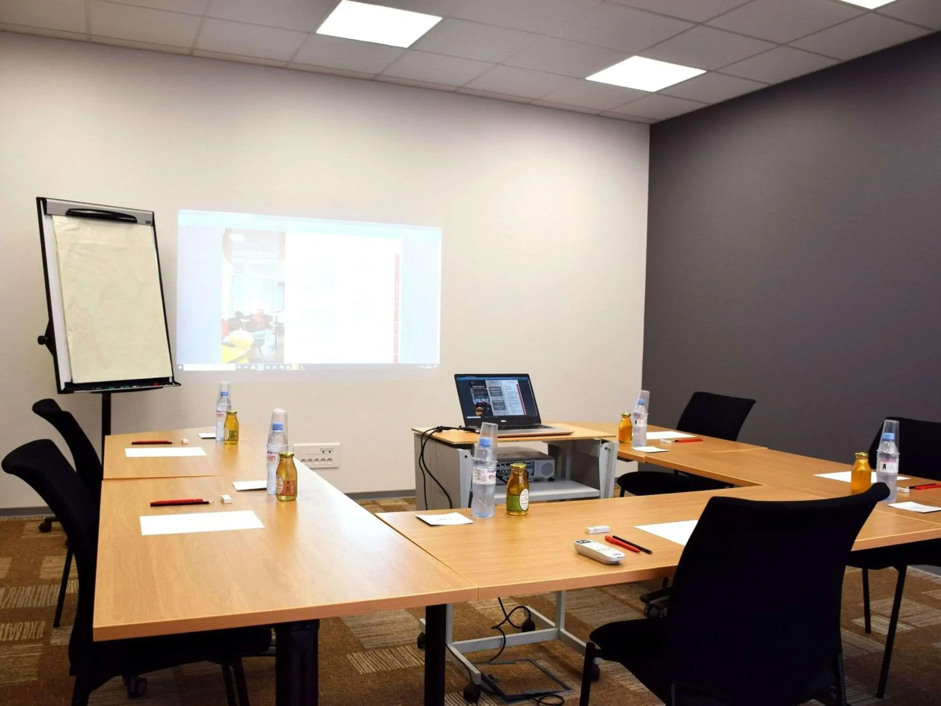 On site, Business Area/Conference Room in ibis Rodez Centre