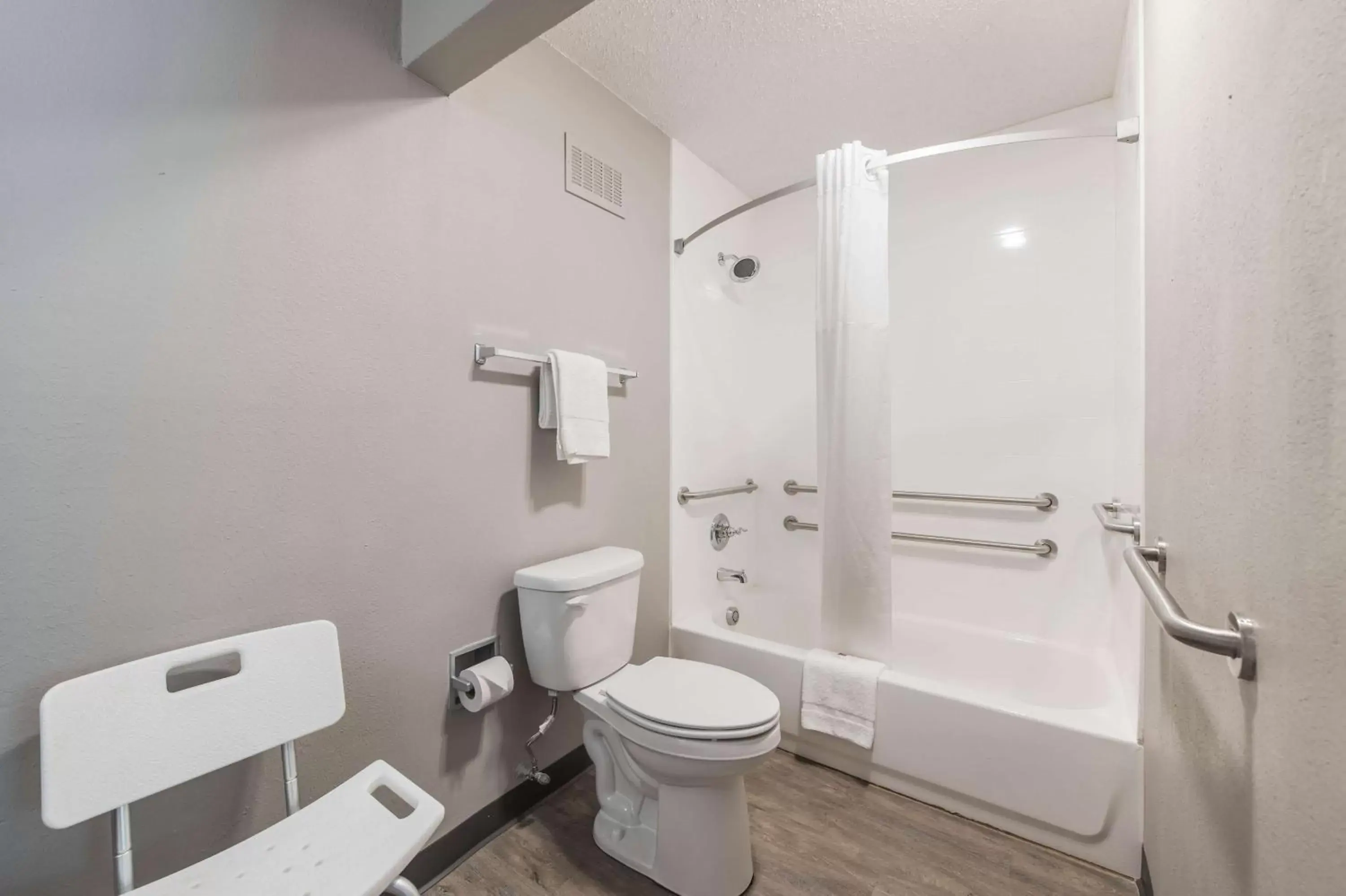 Photo of the whole room, Bathroom in Motel 6-Kilgore, TX