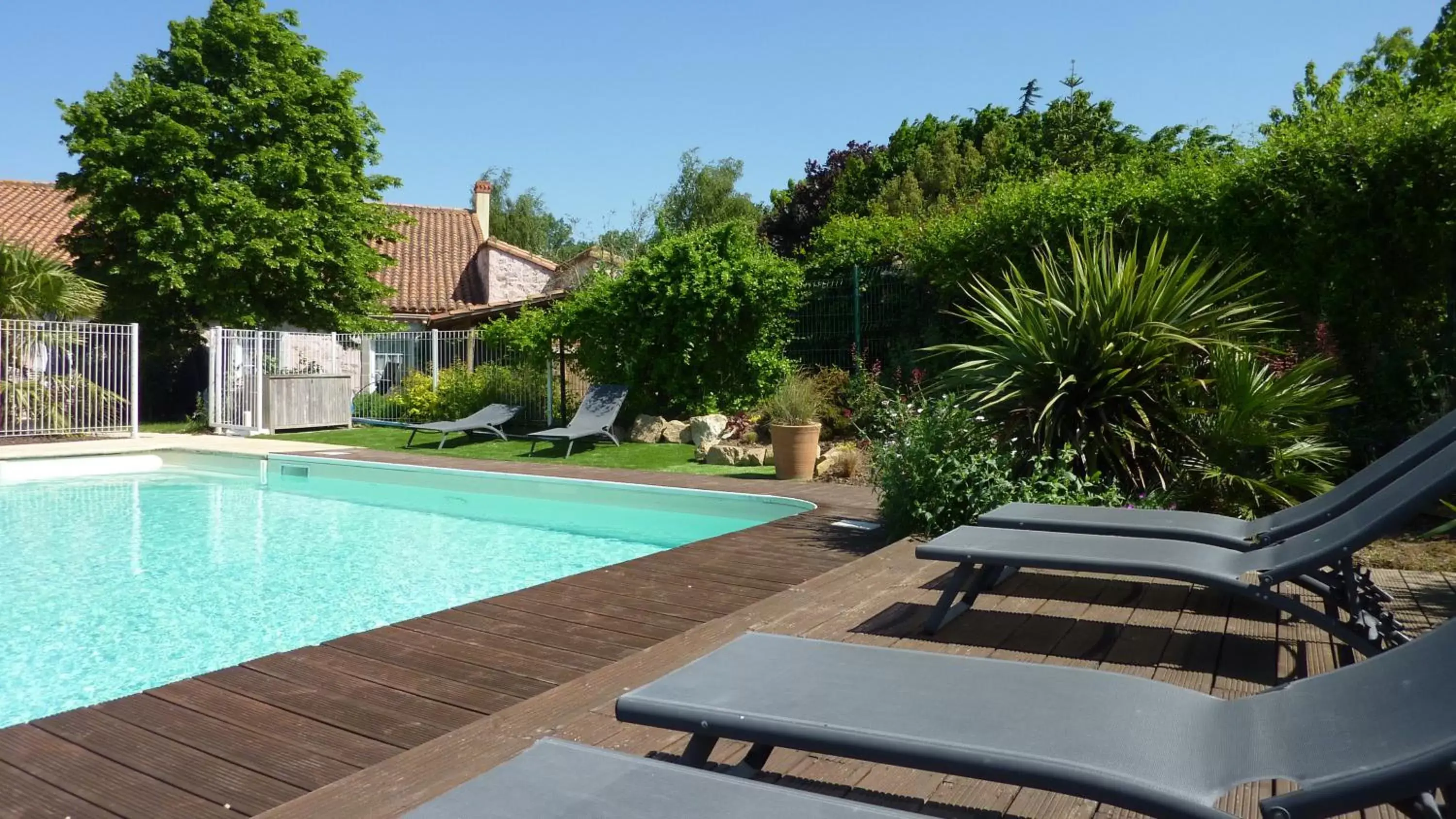 Swimming Pool in La Boisnière