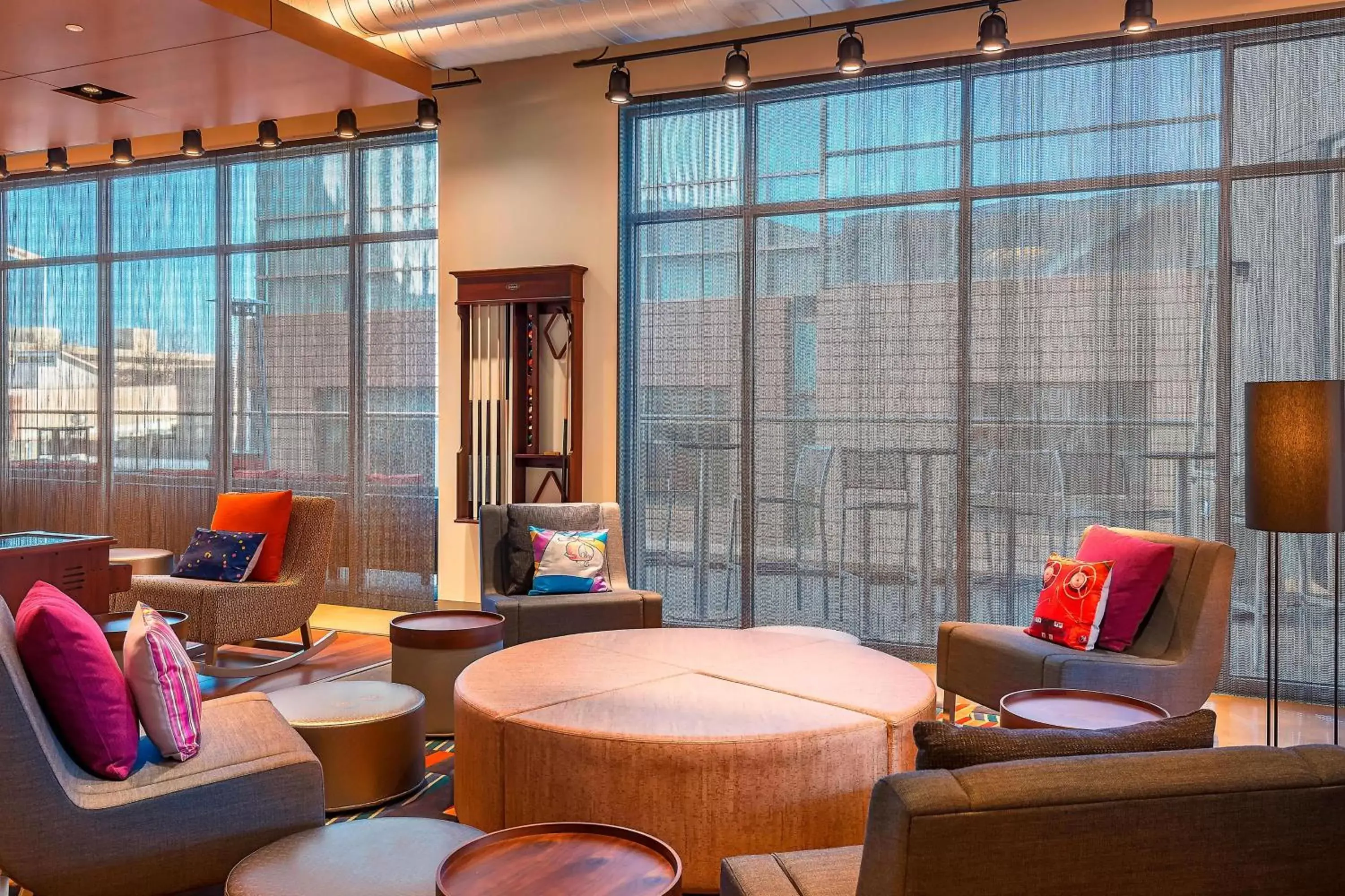 Lounge or bar, Seating Area in Aloft Greenville Downtown