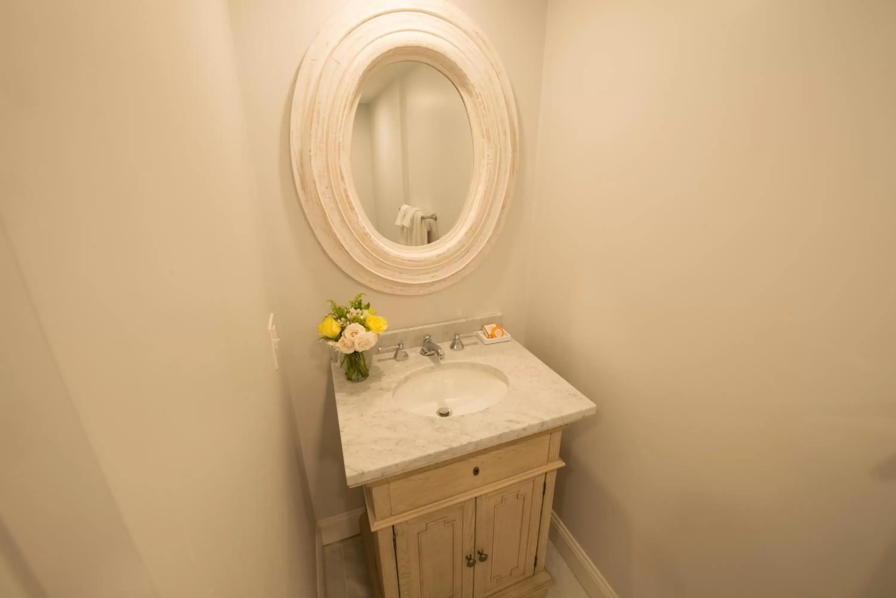 Bathroom in Serenity Inn Newport
